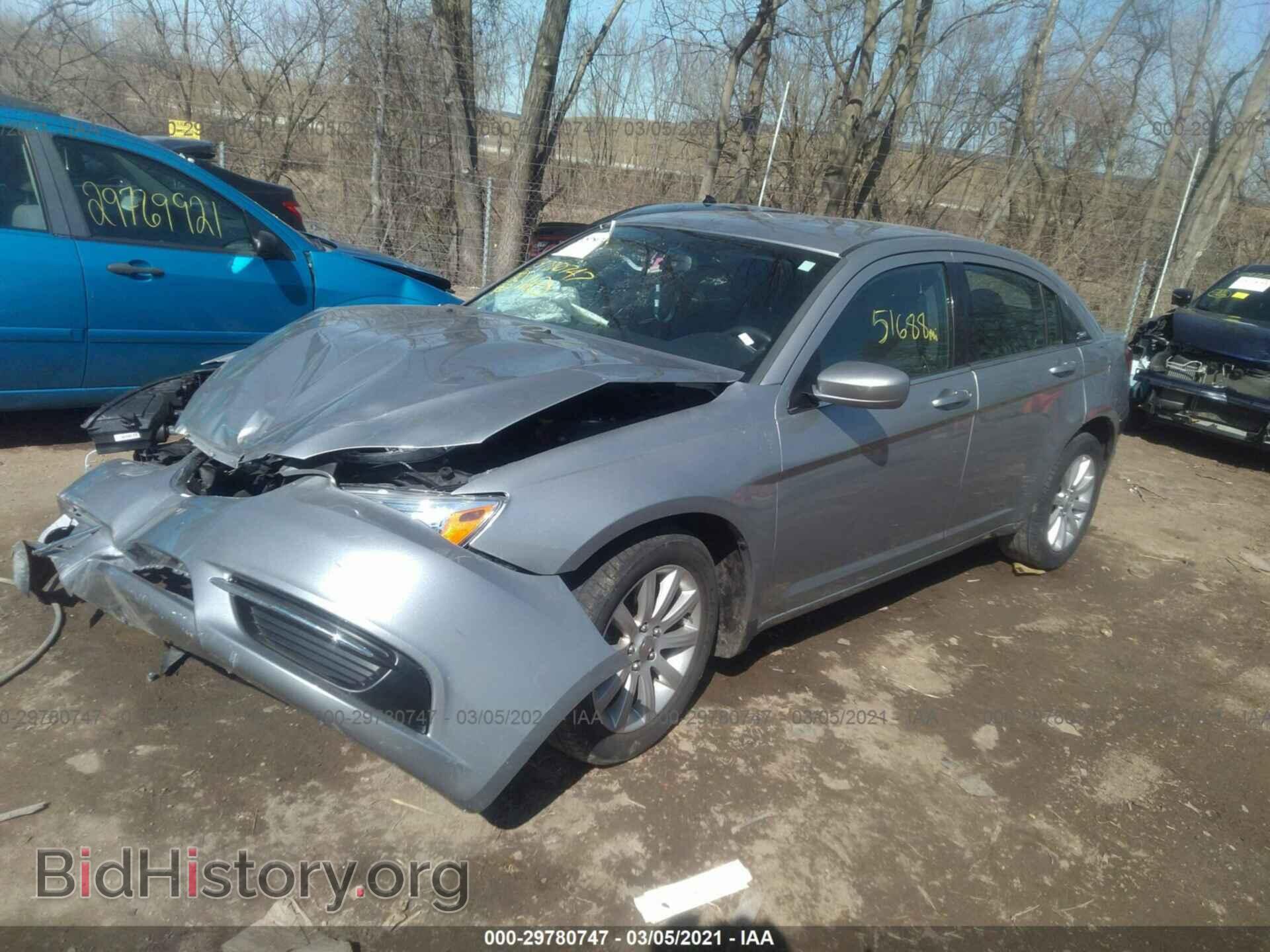 2014 CHRYSLER 200 - VIN: 1C3CCBBB4EN178491 - Фото 2