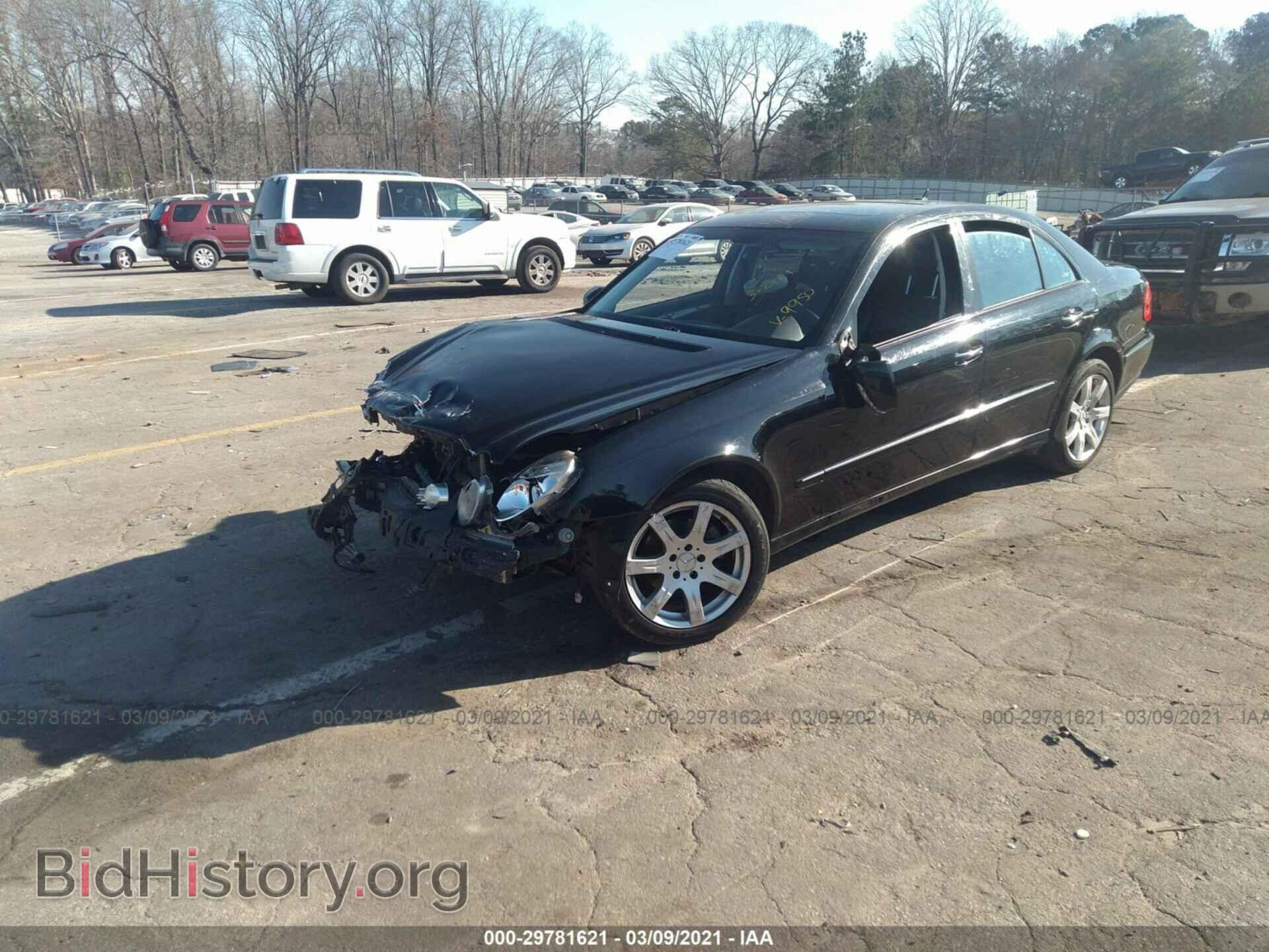 2007 MERCEDES-BENZ E-CLASS - VIN: WDBUF56X07B069950 - Фото 2