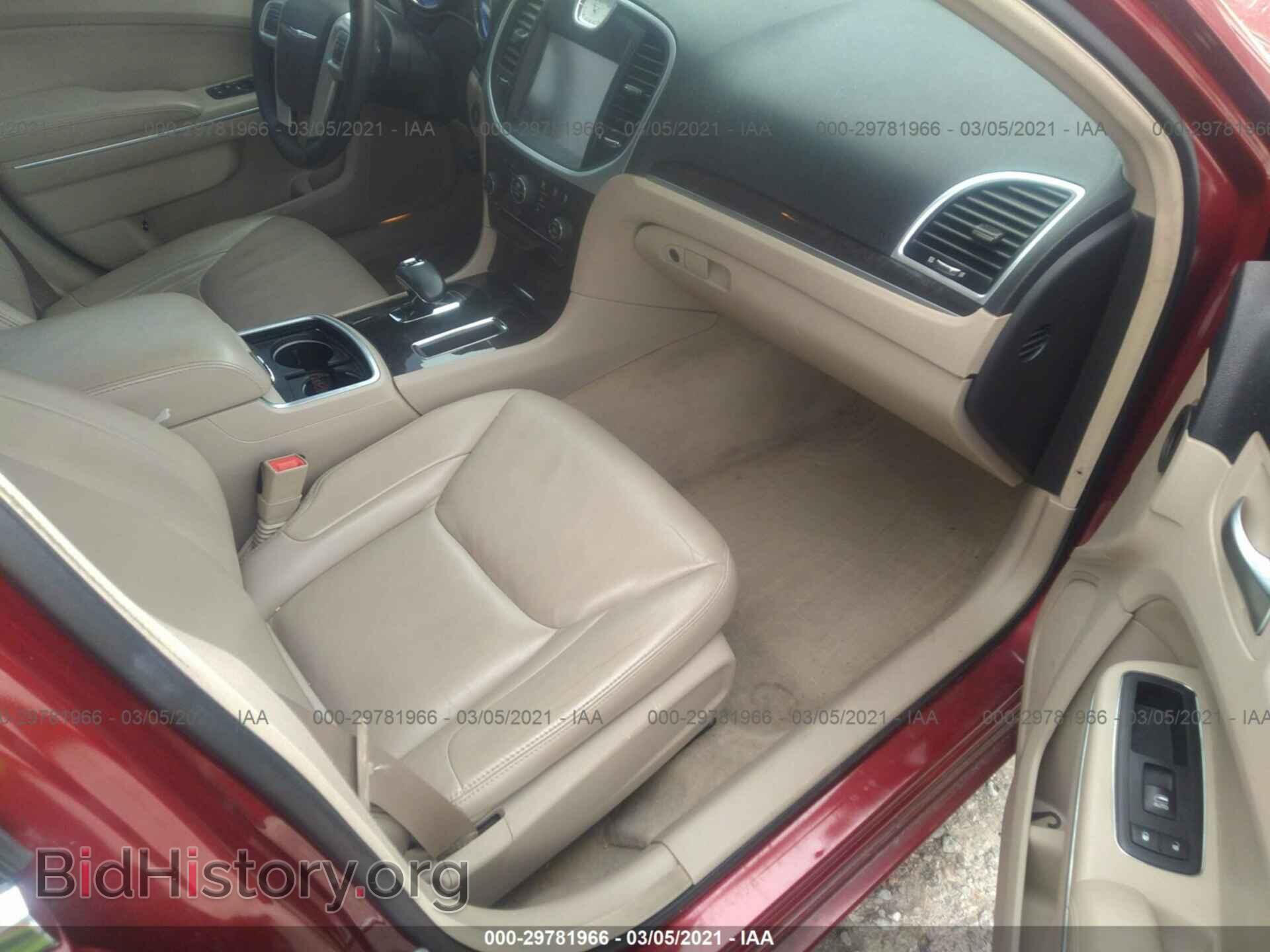 2014 CHRYSLER 300 - VIN: 2C3CCAAG0EH119440 - Фото 5