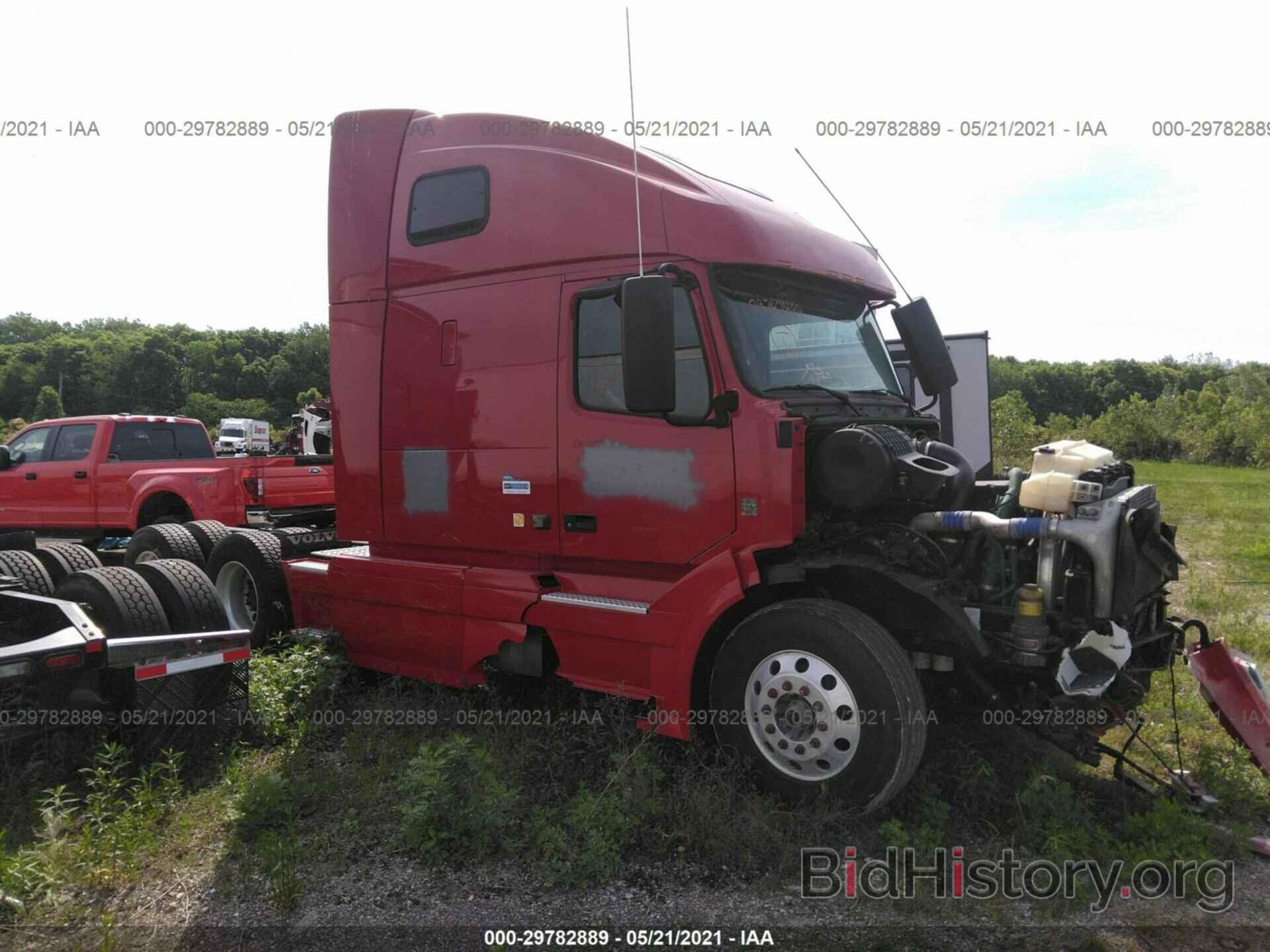 Photo 4V4NC9EH1FN186731 - VOLVO VN 2015