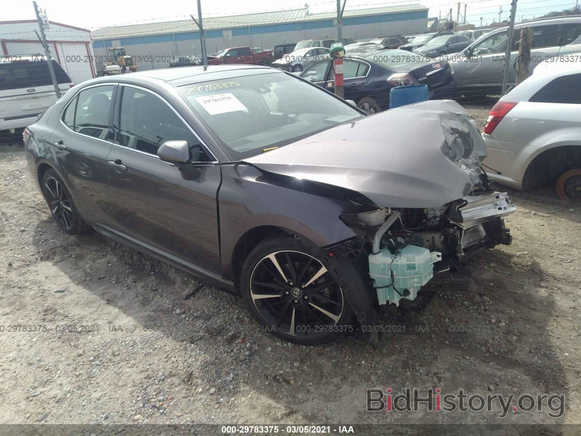 Photo 4T1B61HK7JU006404 - TOYOTA CAMRY 2018