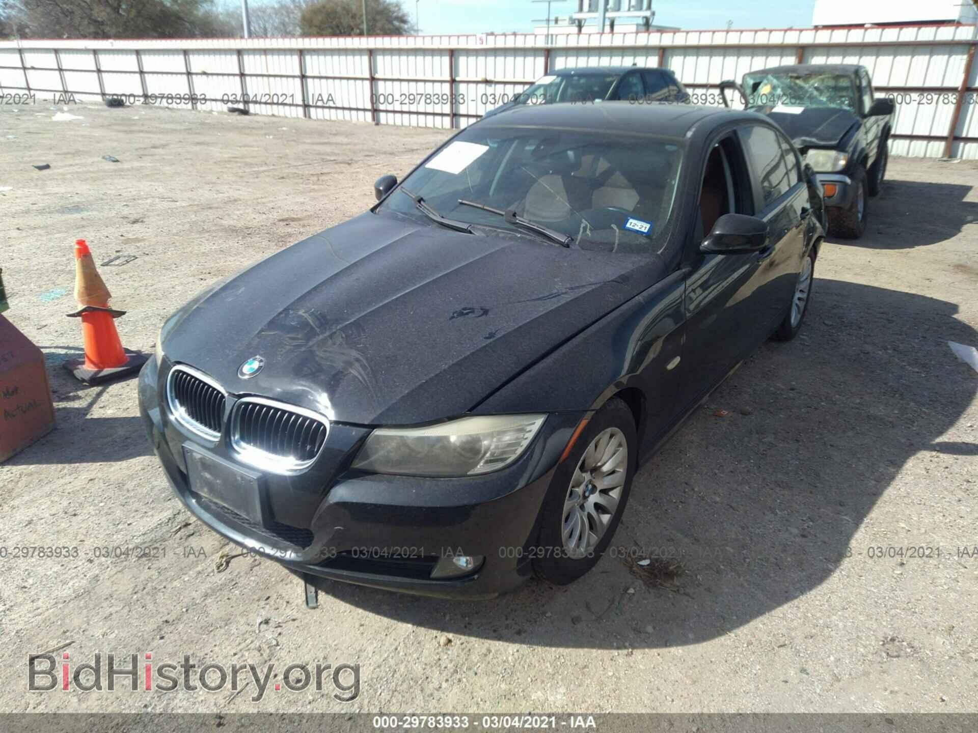 2009 BMW 3 SERIES - VIN: WBAPH53599A436815 - Фото 2