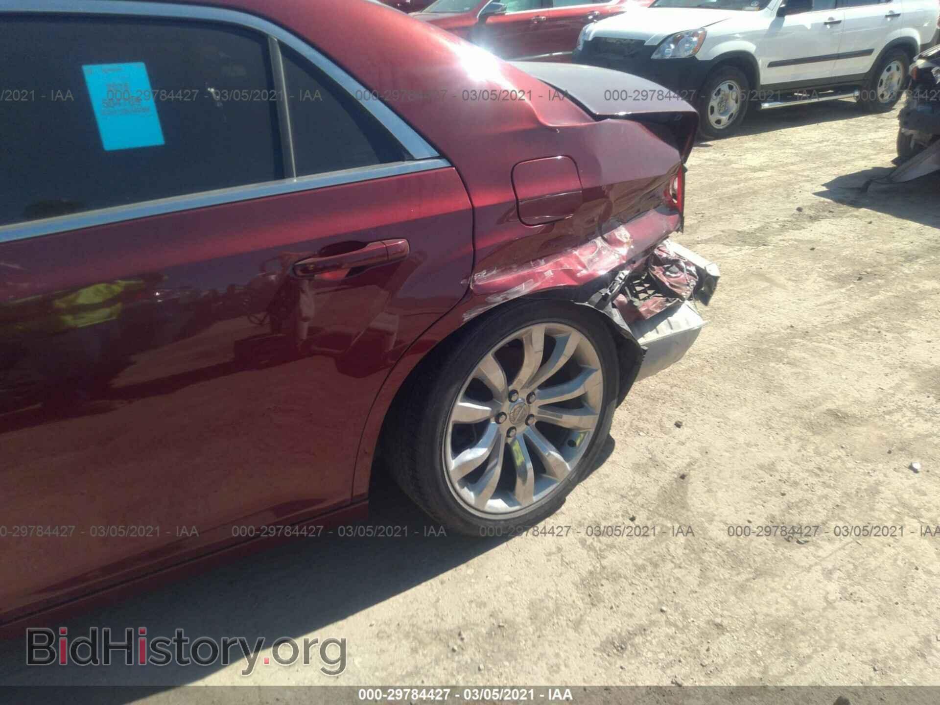 2018 CHRYSLER 300 - VIN: 2C3CCAAG3JH342646 - Фото 6