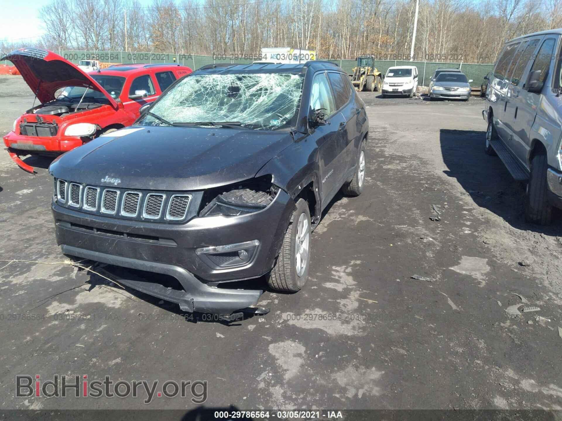 2017 JEEP COMPASS - VIN: 3C4NJDBB0HT666427 - Фото 2