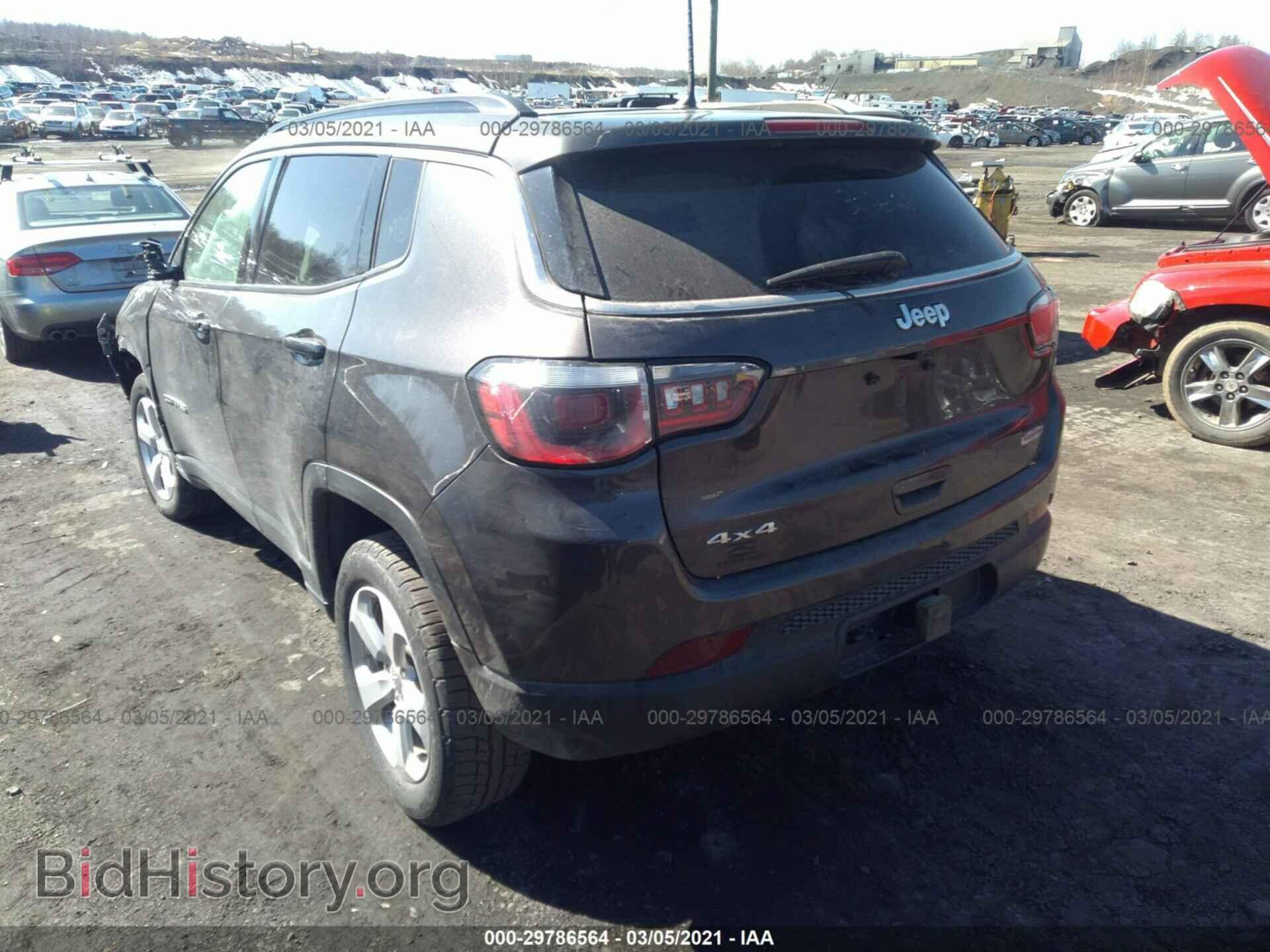 2017 JEEP COMPASS - VIN: 3C4NJDBB0HT666427 - Фото 3