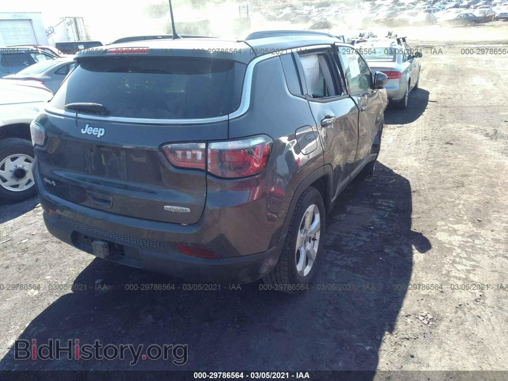 2017 JEEP COMPASS - VIN: 3C4NJDBB0HT666427 - Фото 4