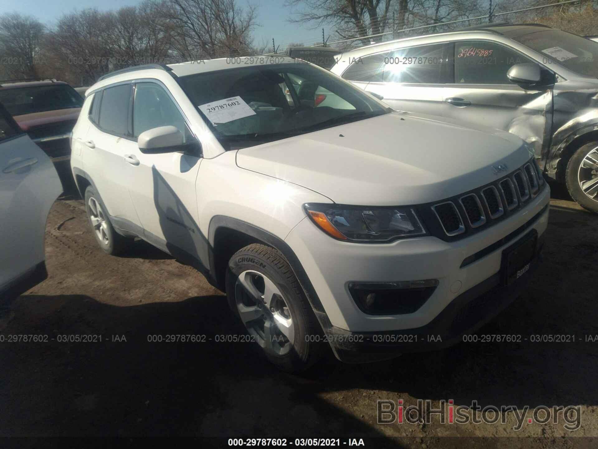 Photo 3C4NJDBB8KT629939 - JEEP COMPASS 2019