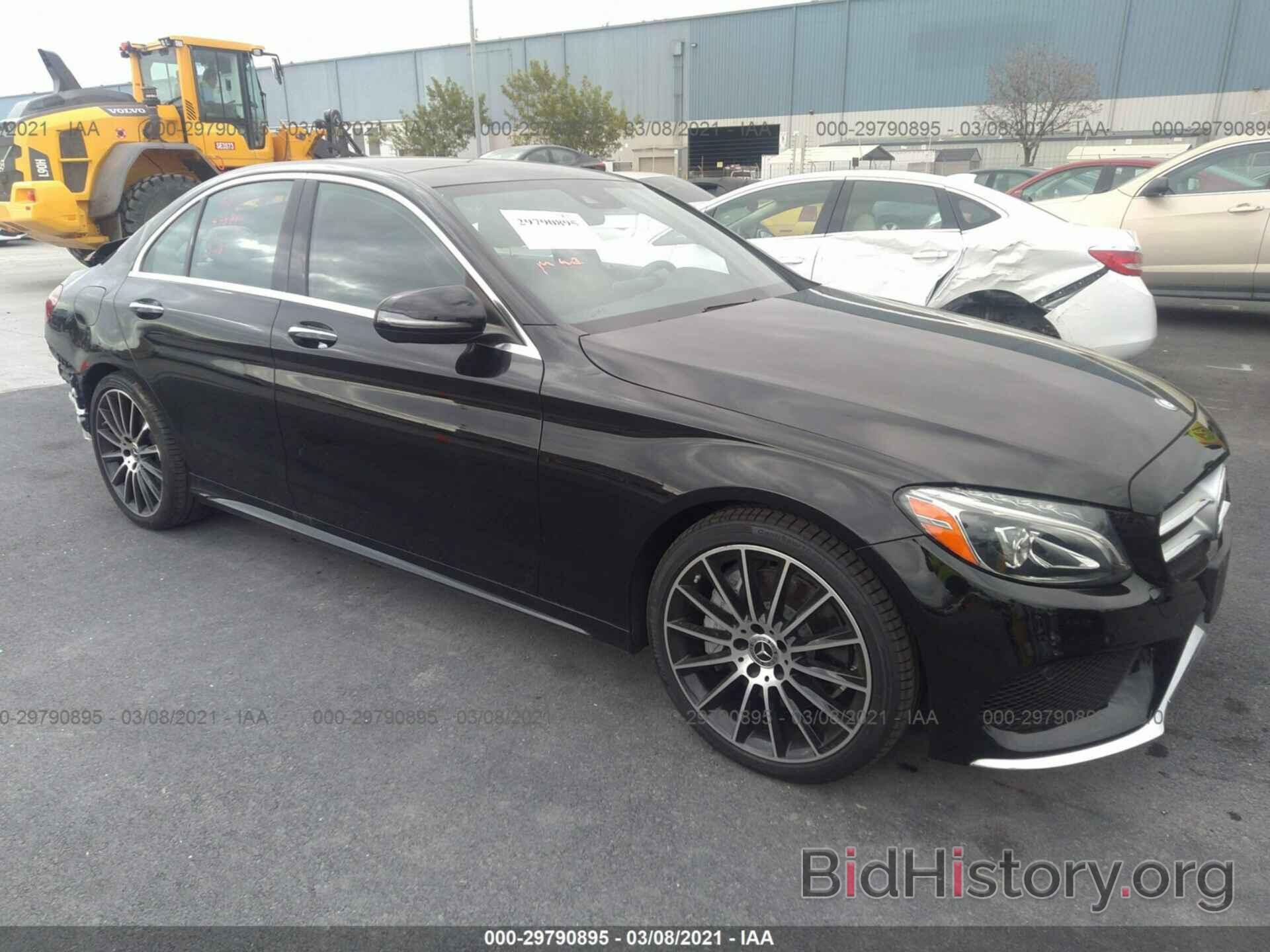 Photo 55SWF4JBXHU187517 - MERCEDES-BENZ C-CLASS 2017