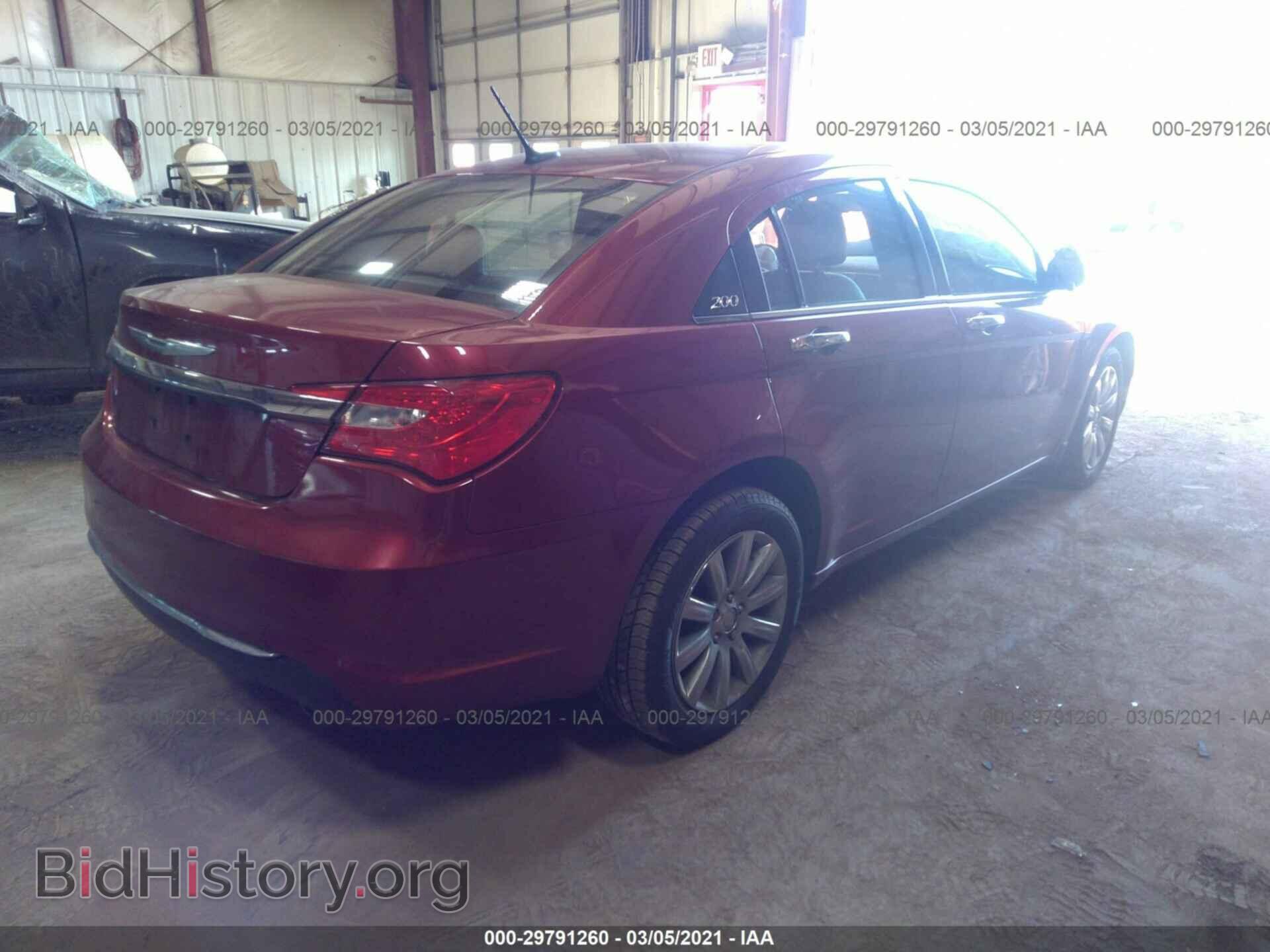 2013 CHRYSLER 200 - VIN: 1C3CCBCG7DN583429 - Фото 4