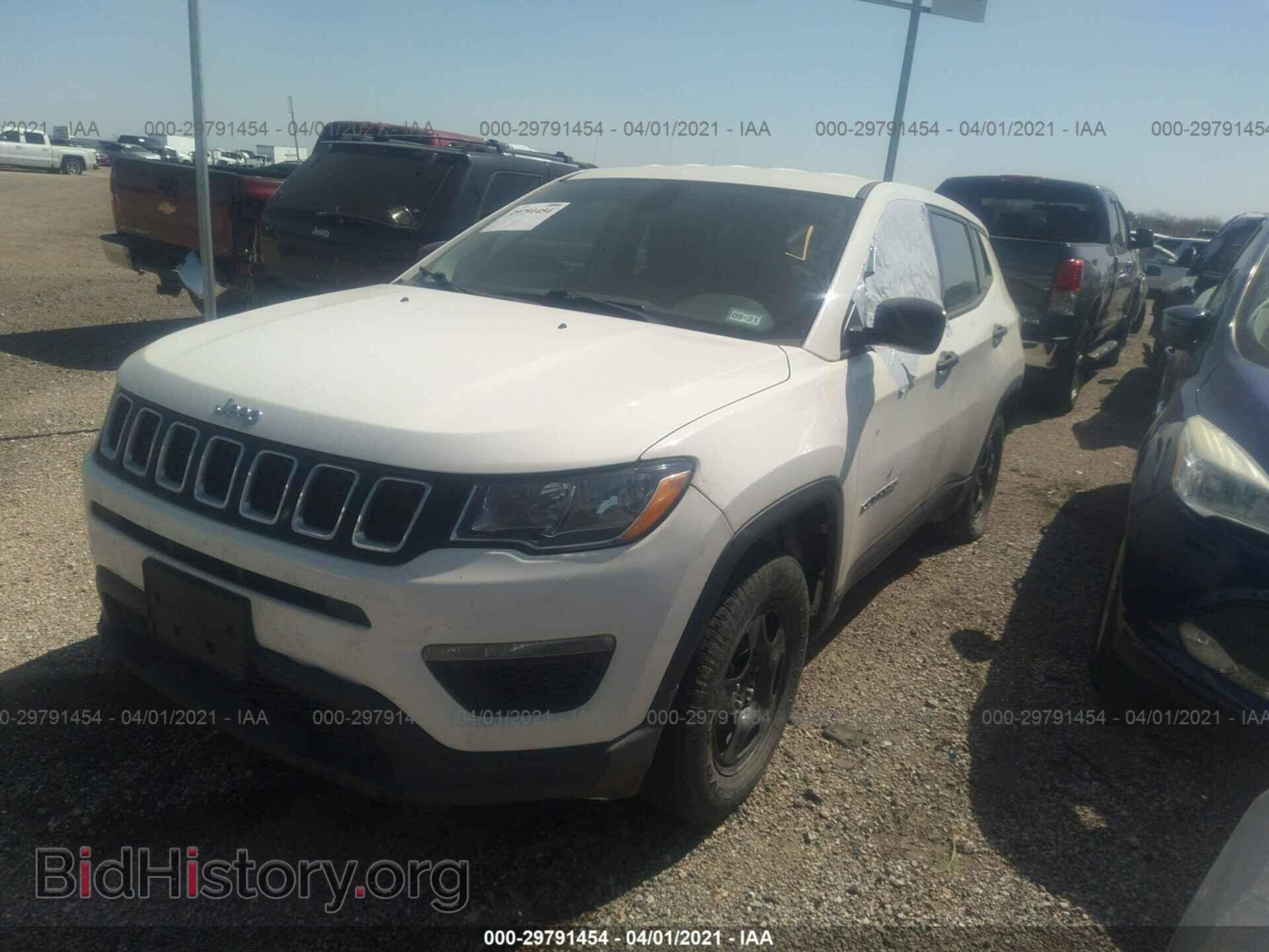 2017 JEEP COMPASS - VIN: 3C4NJCAB5HT661056 - Фото 2
