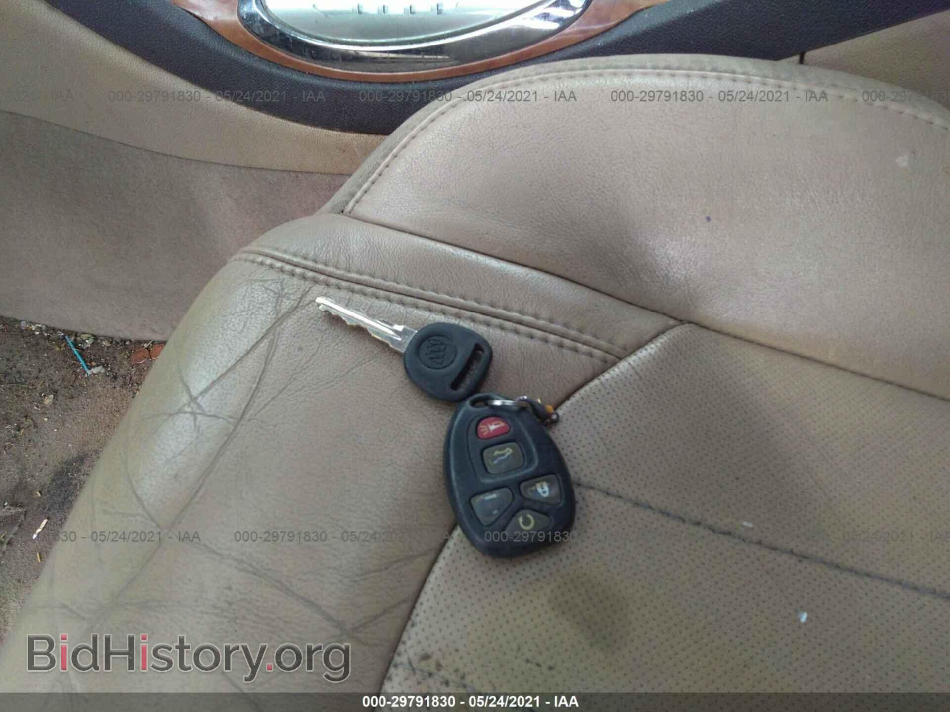 2008 BUICK ENCLAVE - VIN: 5GAEV23778J268157 - Фото 11