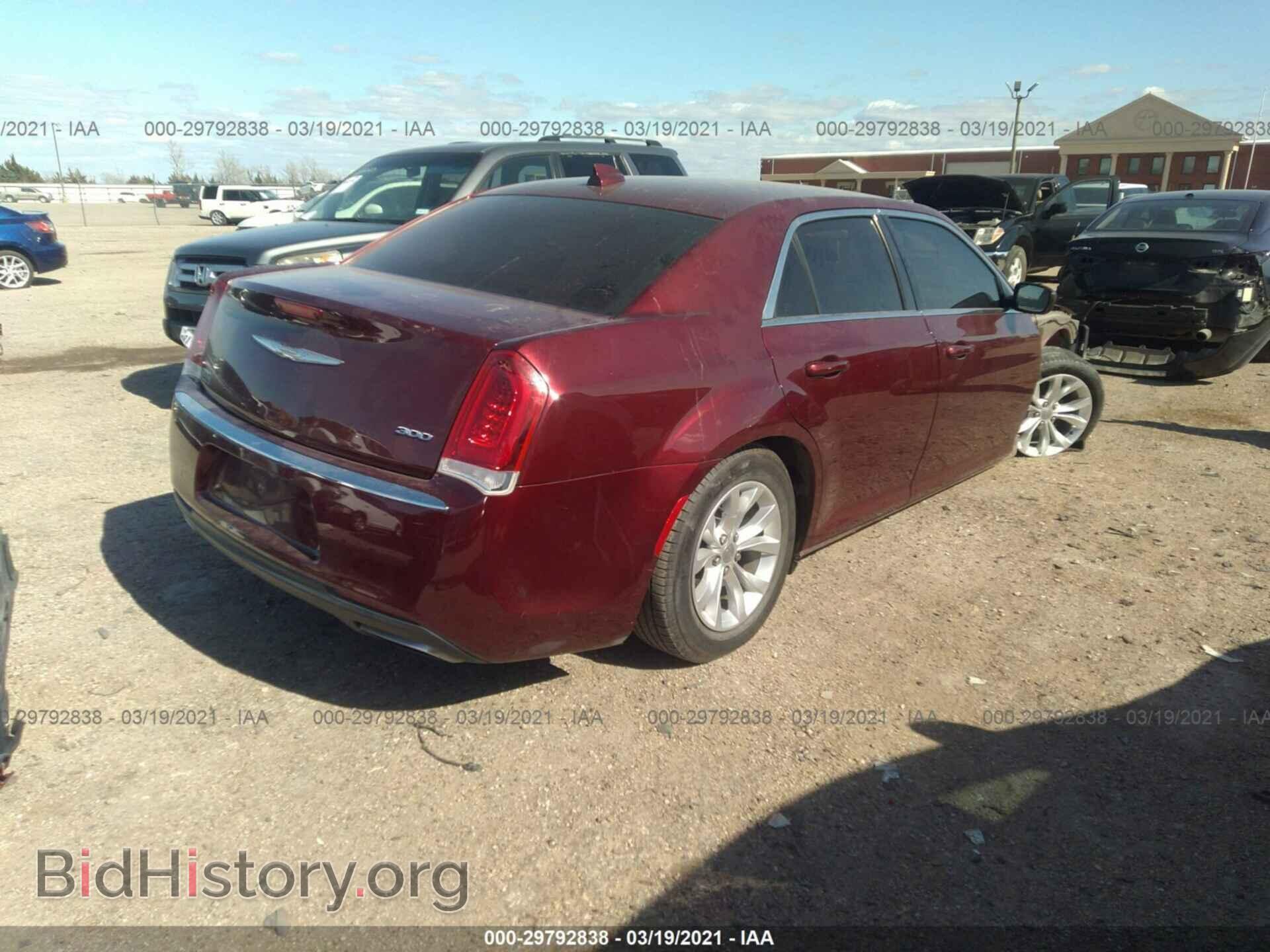 2016 CHRYSLER 300 - VIN: 2C3CCAAG7GH208019 - Фото 4