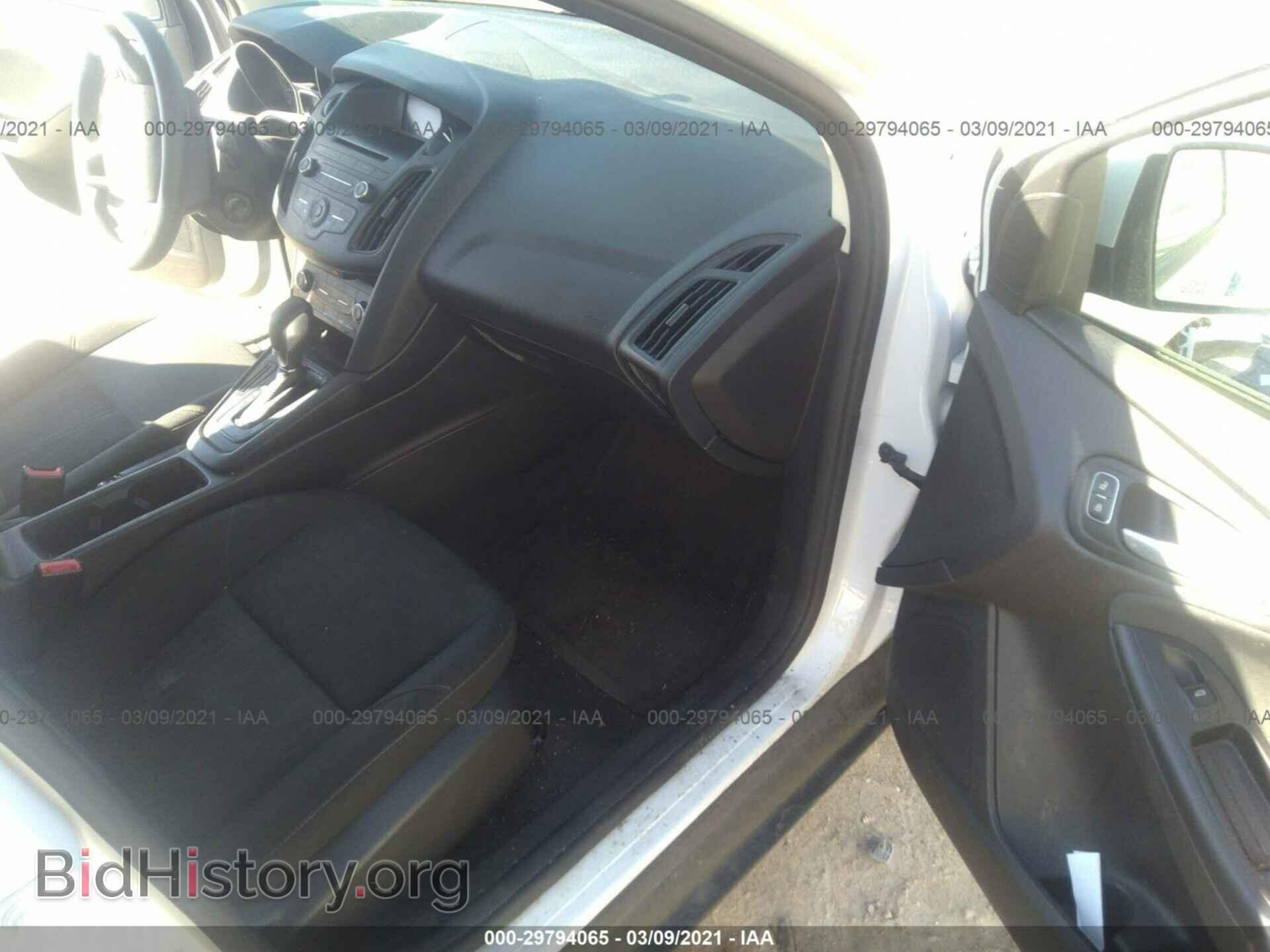 2017 FORD FOCUS - VIN: 1FADP3K26HL215704 - Фото 5