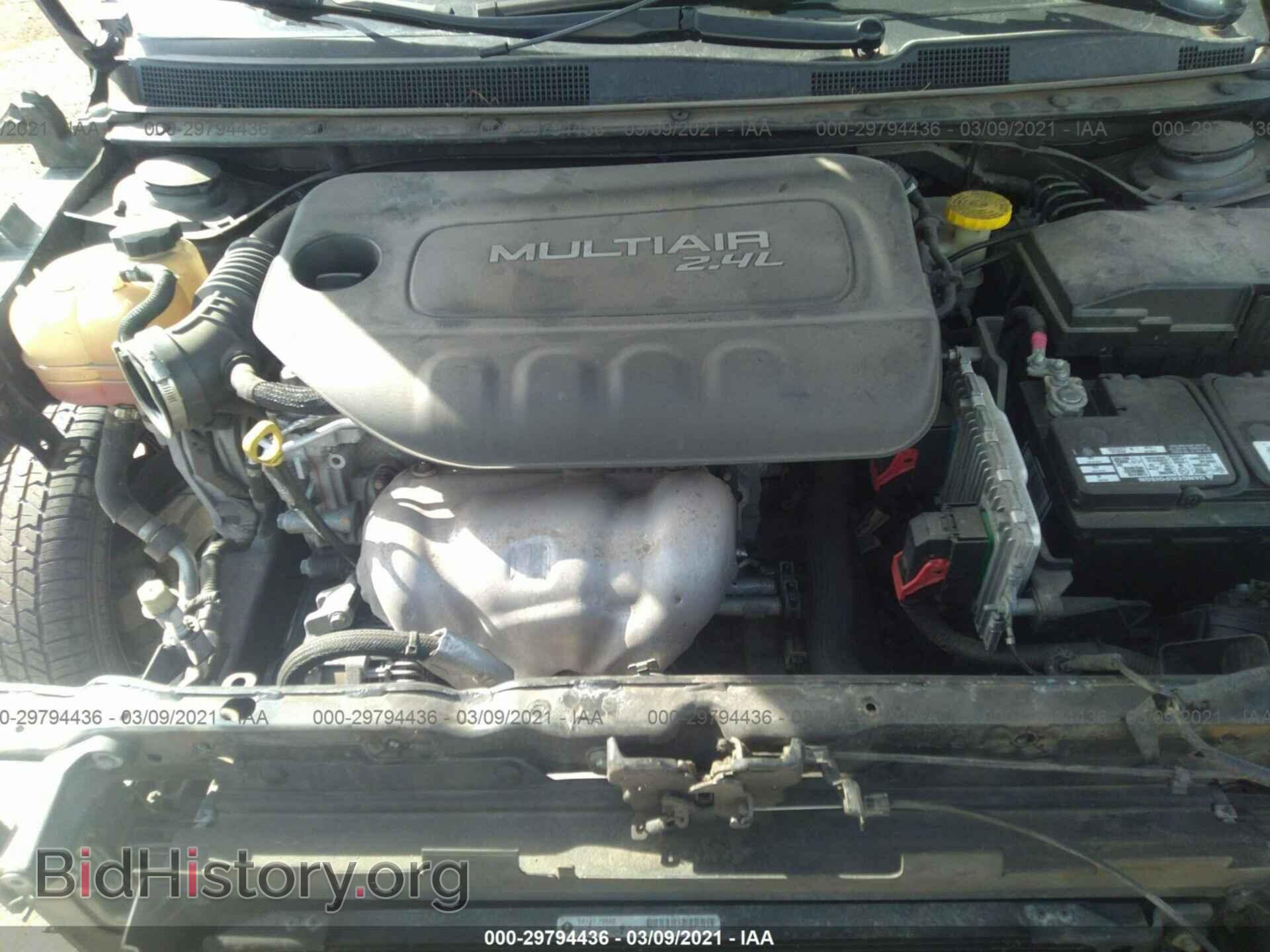 2015 CHRYSLER 200 - VIN: 1C3CCCAB0FN694646 - Фото 10