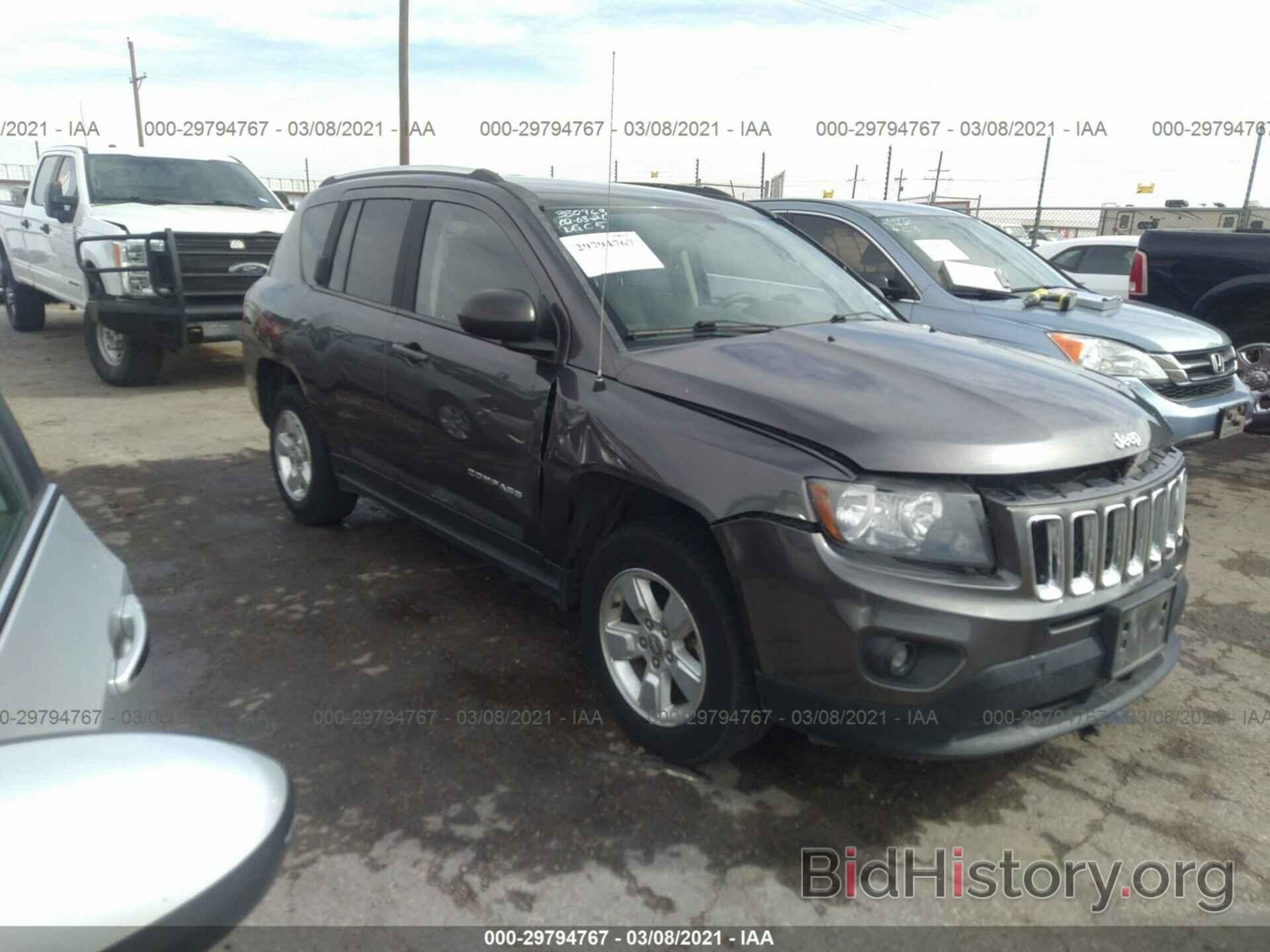 Photo 1C4NJCBA3FD198200 - JEEP COMPASS 2015