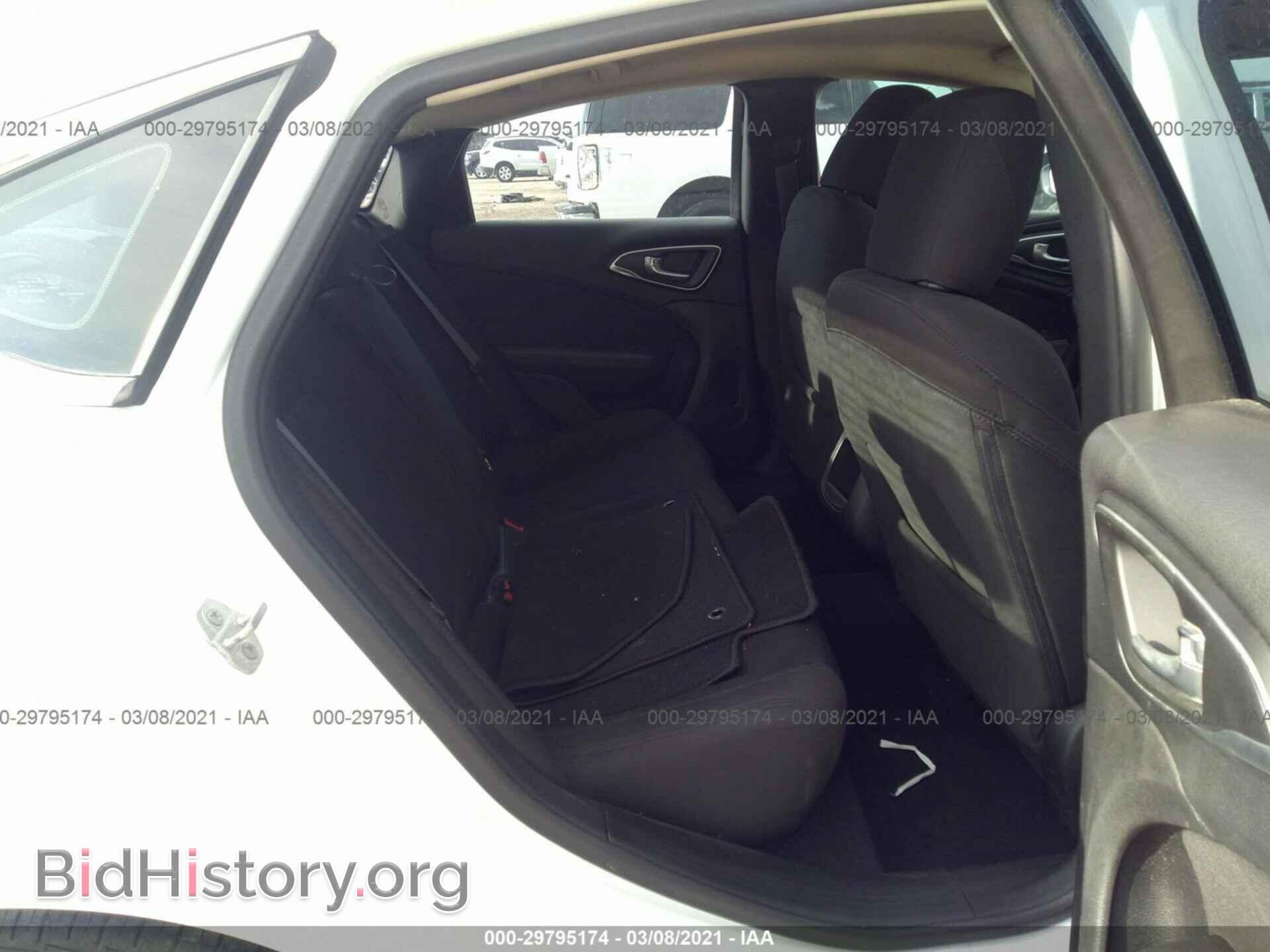 2015 CHRYSLER 200 - VIN: 1C3CCCABXFN682231 - Фото 8