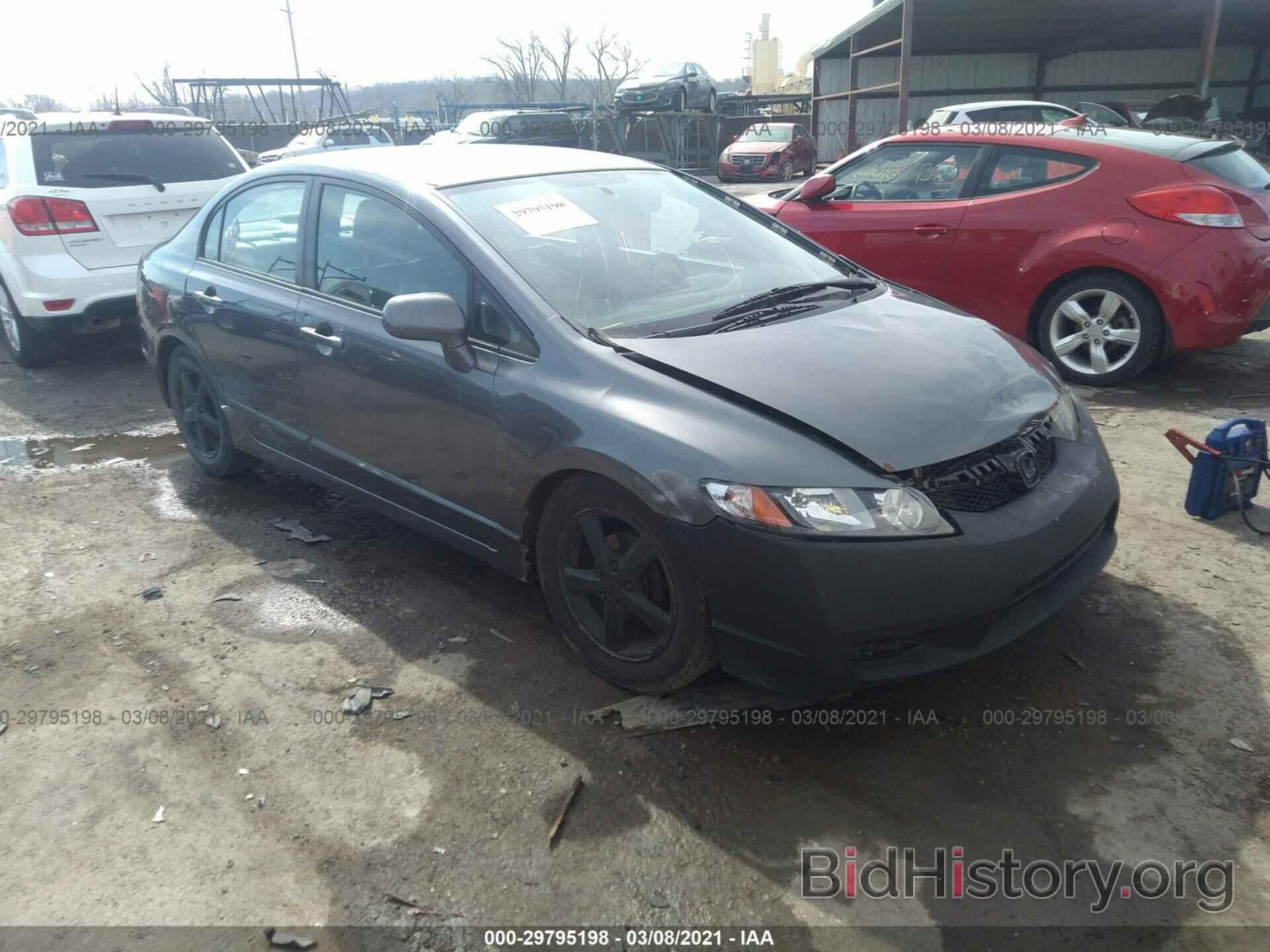 Photo 2HGFA1F59BH303004 - HONDA CIVIC SDN 2011