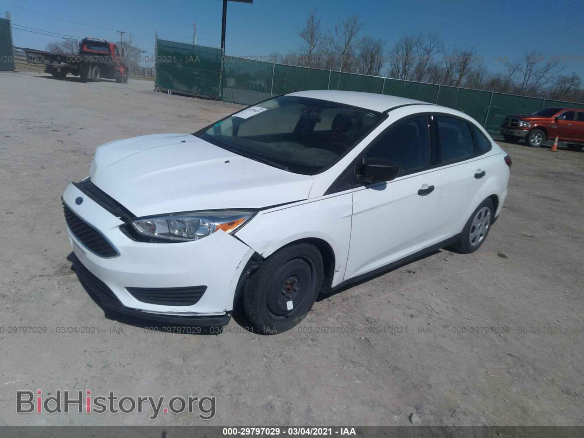 2016 FORD FOCUS - VIN: 1FADP3E28GL243787 - Photo 2