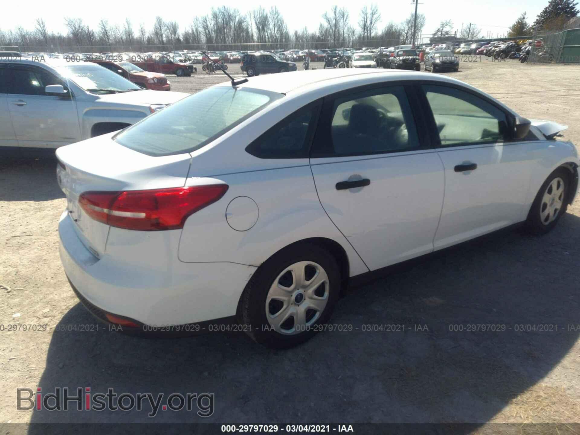 2016 FORD FOCUS - VIN: 1FADP3E28GL243787 - Photo 4