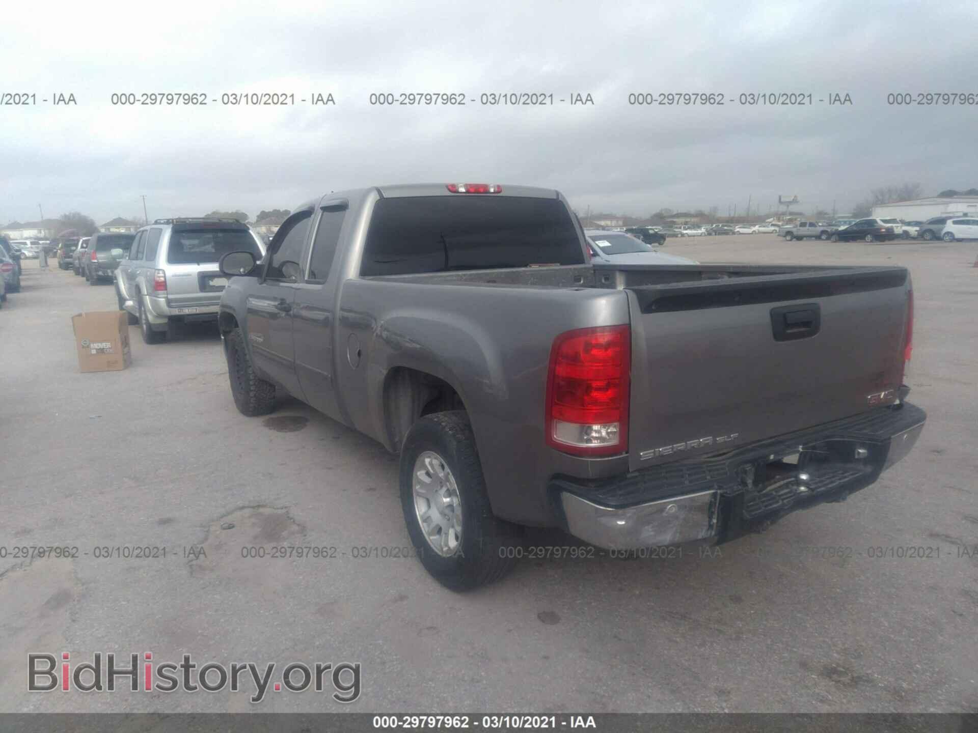 2007 GMC SIERRA 1500 - VIN: 2GTEC19C771731247 - Фото 3