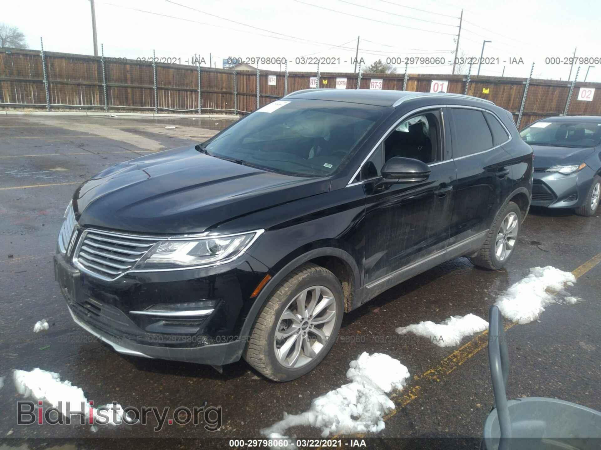 2017 LINCOLN MKC - VIN: 5LMCJ2D97HUL46204 - Photo 2