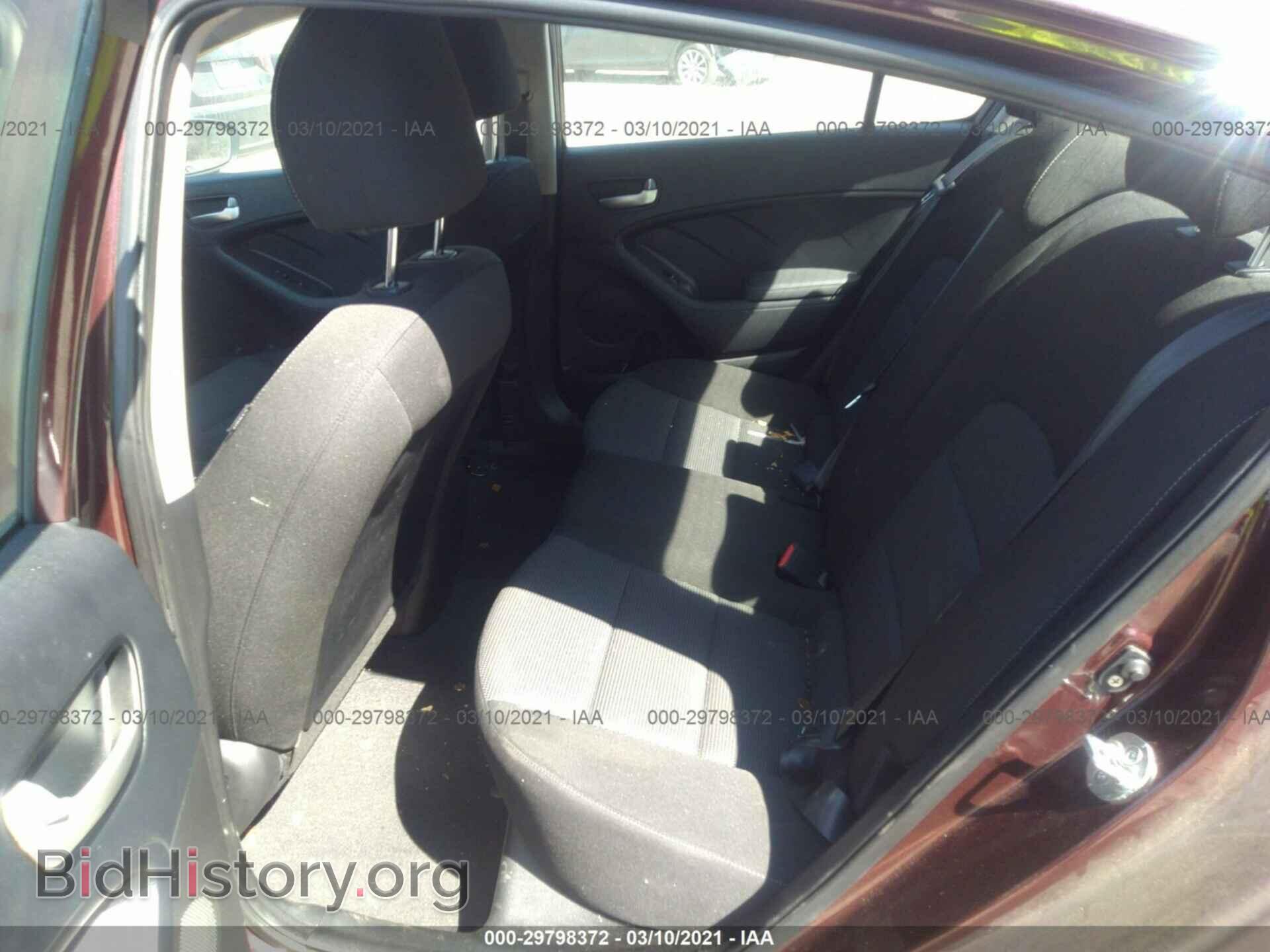 2017 KIA FORTE - VIN: 3KPFK4A72HE129948 - Фото 8