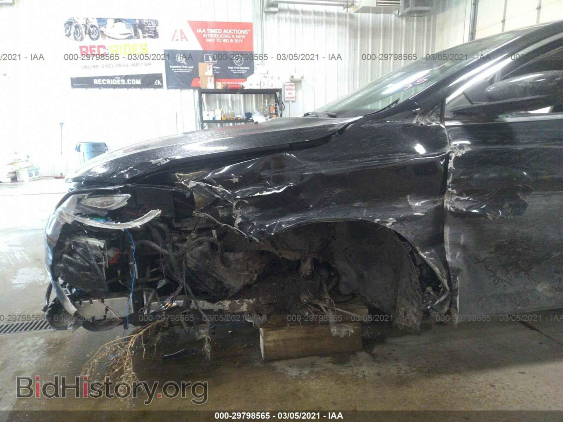 2015 CHRYSLER 200 - VIN: 1C3CCCAB8FN653021 - Photo 6