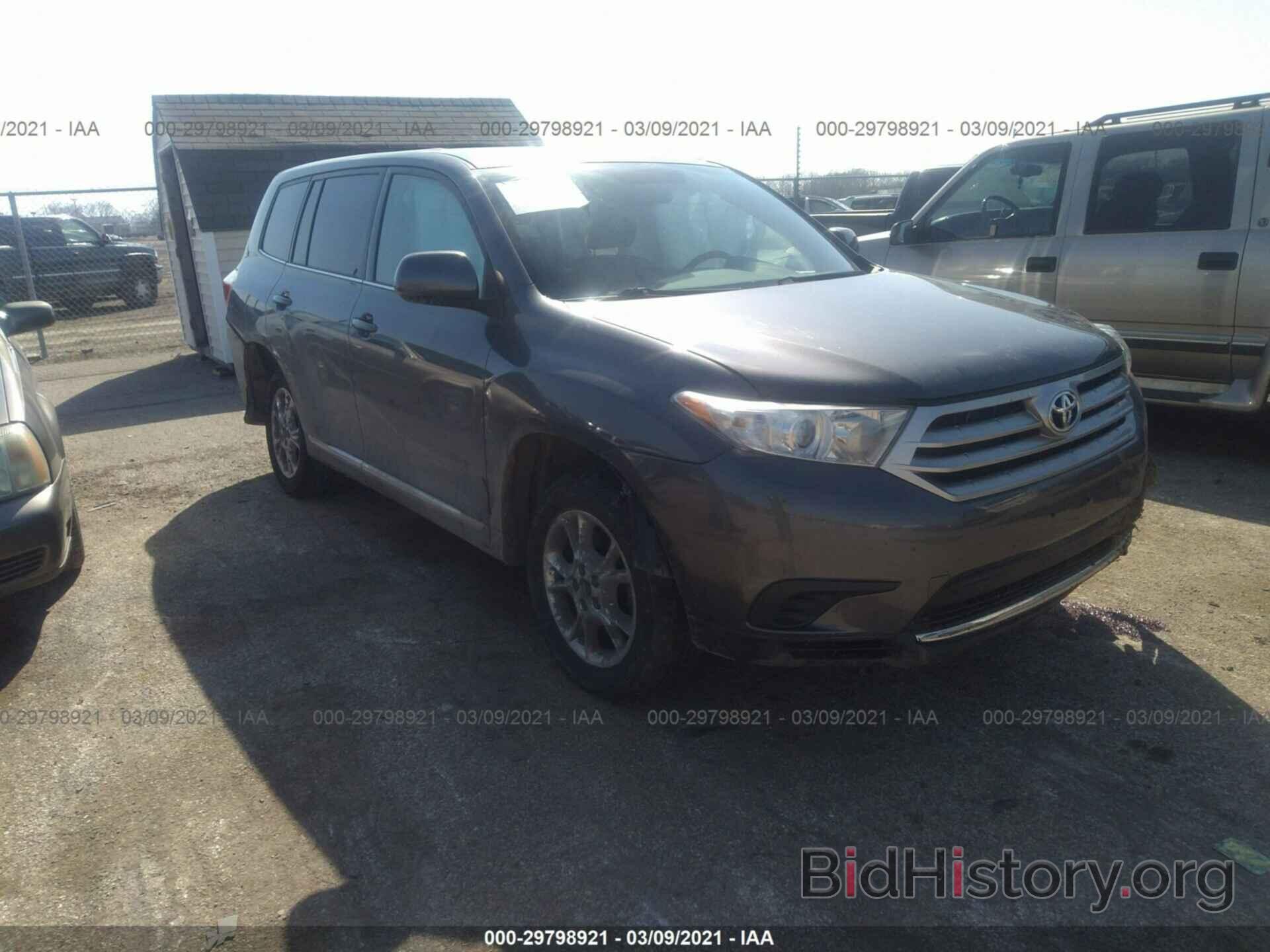 Photo 5TDZK3EHXDS141081 - TOYOTA HIGHLANDER 2013