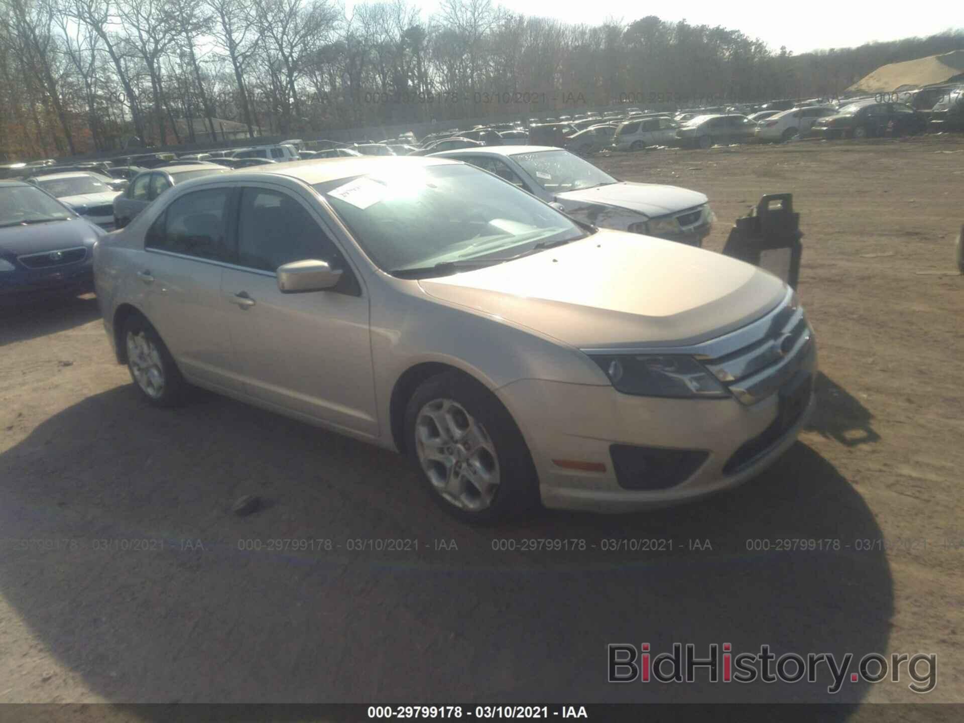 Photo 3FAHP0HG1AR318202 - FORD FUSION 2010