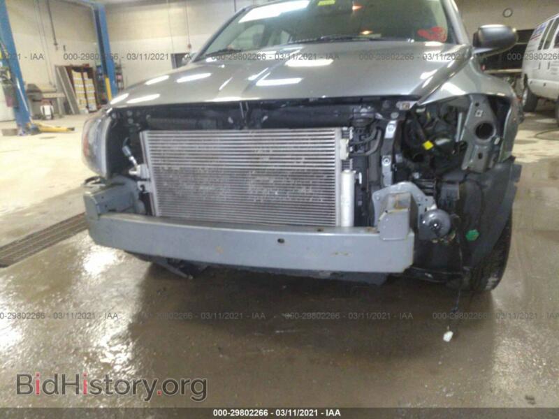 2011 Dodge CALIBER (VIN 1B3CB3HA0BD204459) — photo 6 of 12