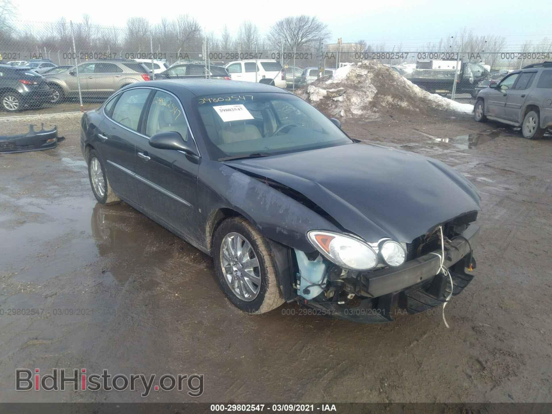 Photo 2G4WD582381132747 - BUICK LACROSSE 2008
