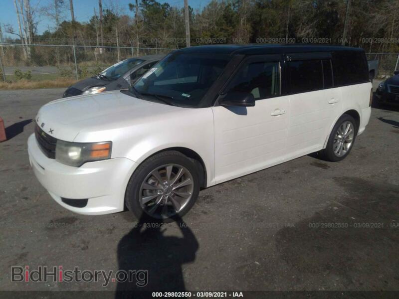 2011 Ford FLEX (VIN 2FMGK5DC7BBD27471) — photo 2 of 11