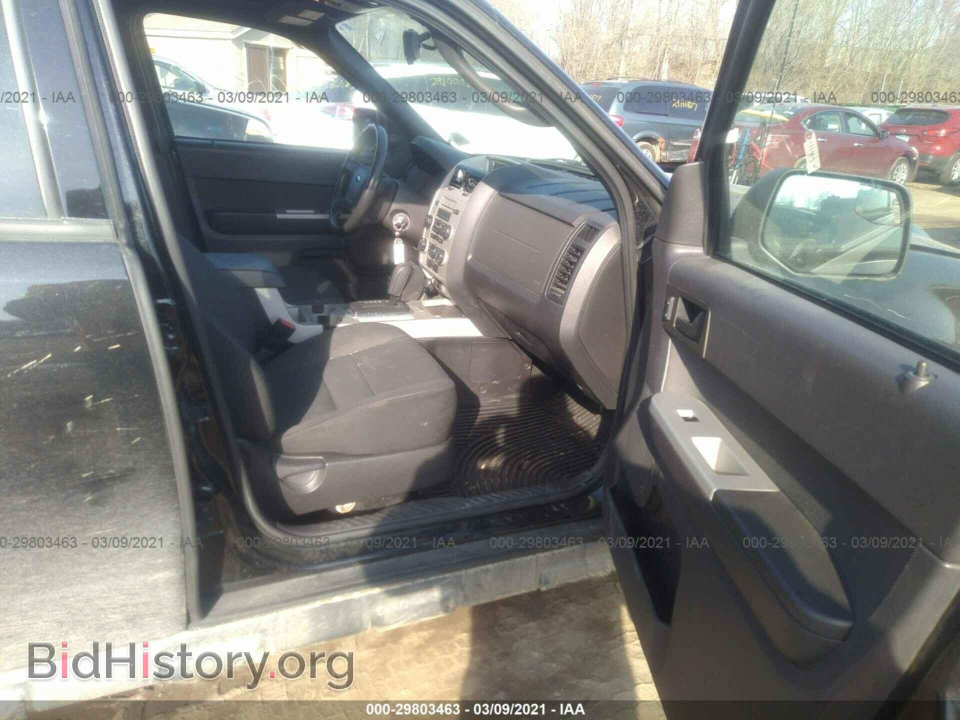 2011 FORD ESCAPE - VIN: 1FMCU9D77BKA08046 - Фото 5