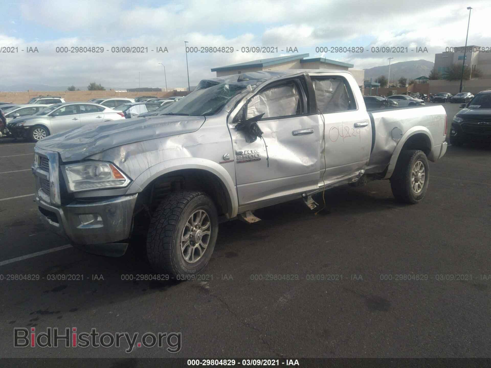 2015 RAM 2500 - VIN: 3C6UR5FL2FG584435 - Фото 2
