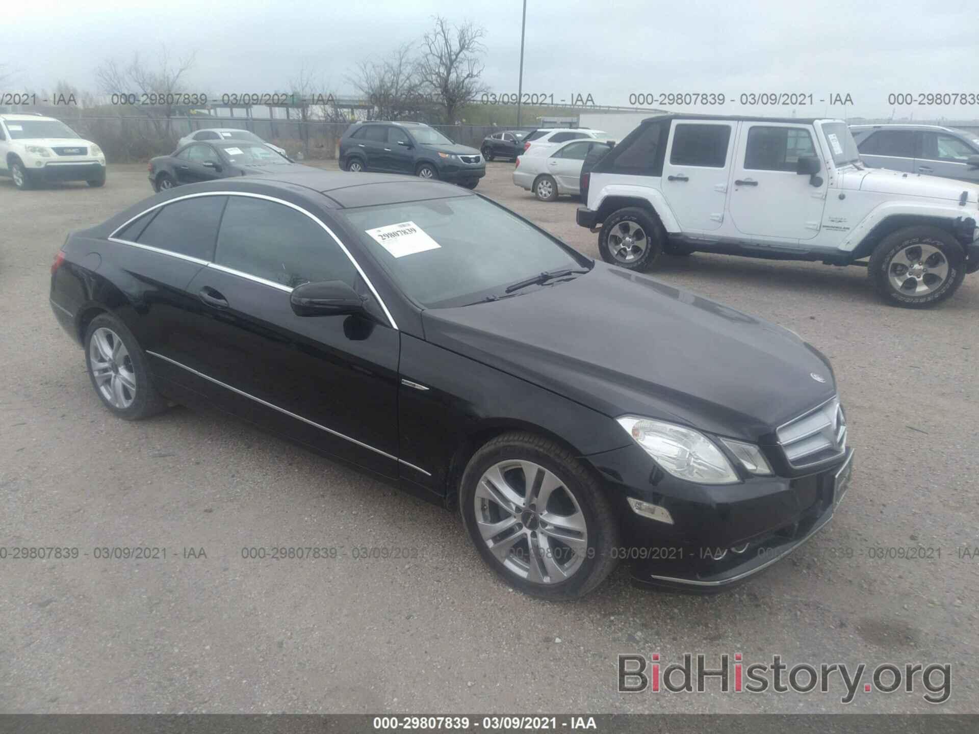 Photo WDDKJ5GB1AF014889 - MERCEDES-BENZ E-CLASS 2010