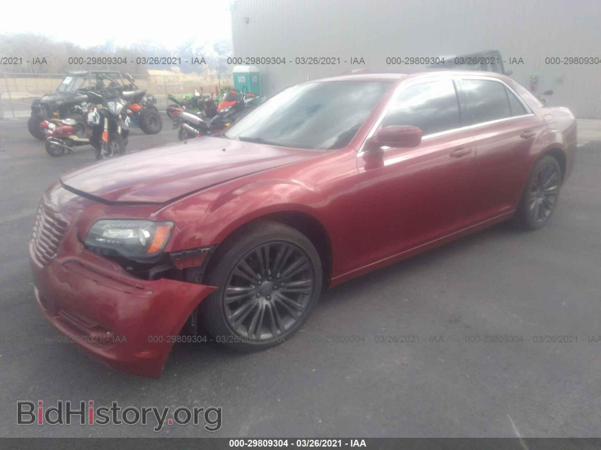 2012 CHRYSLER 300 - VIN: 2C3CCABG0CH289633 - Photo 2
