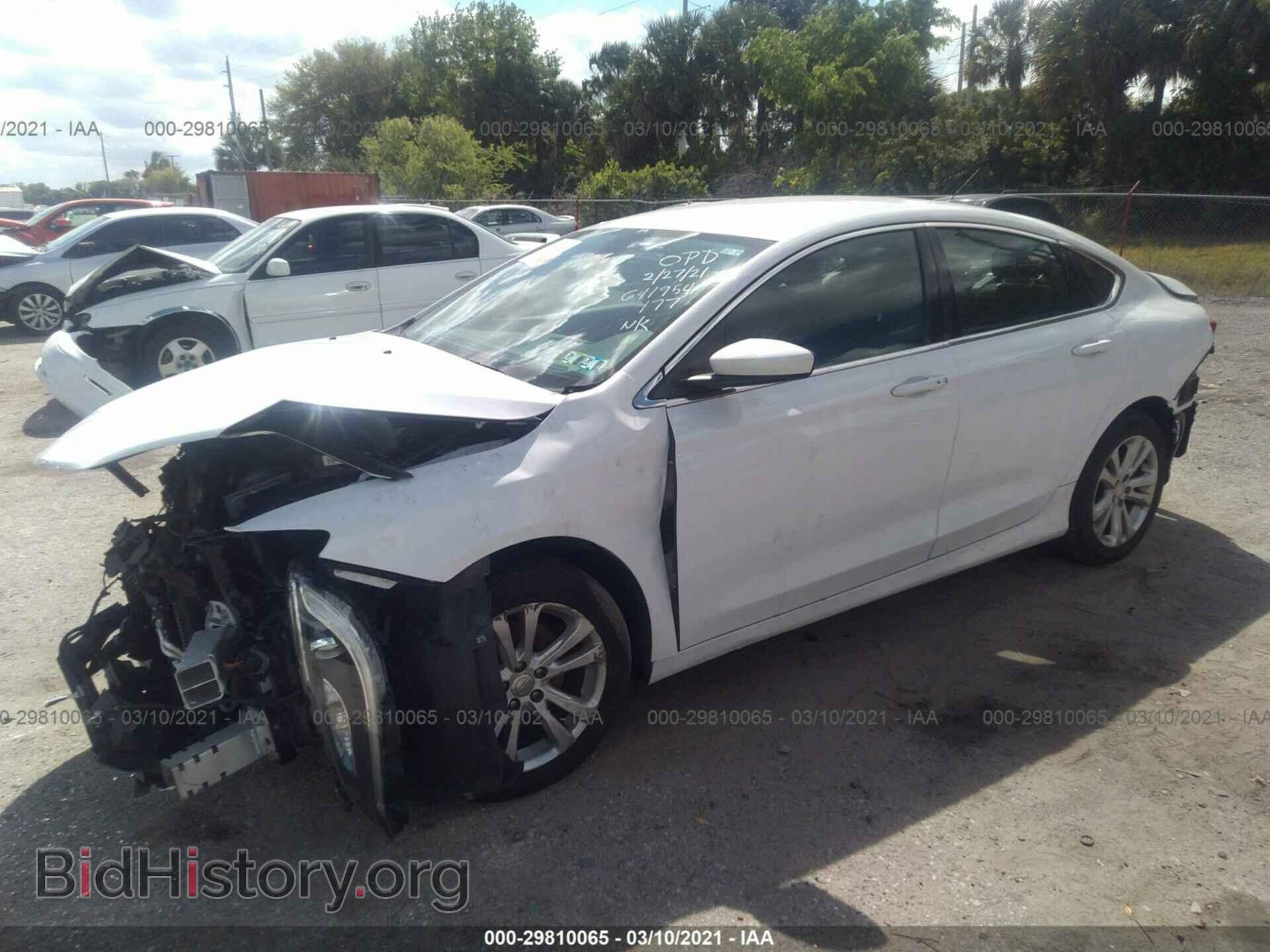 2016 CHRYSLER 200 - VIN: 1C3CCCAB4GN177500 - Фото 2