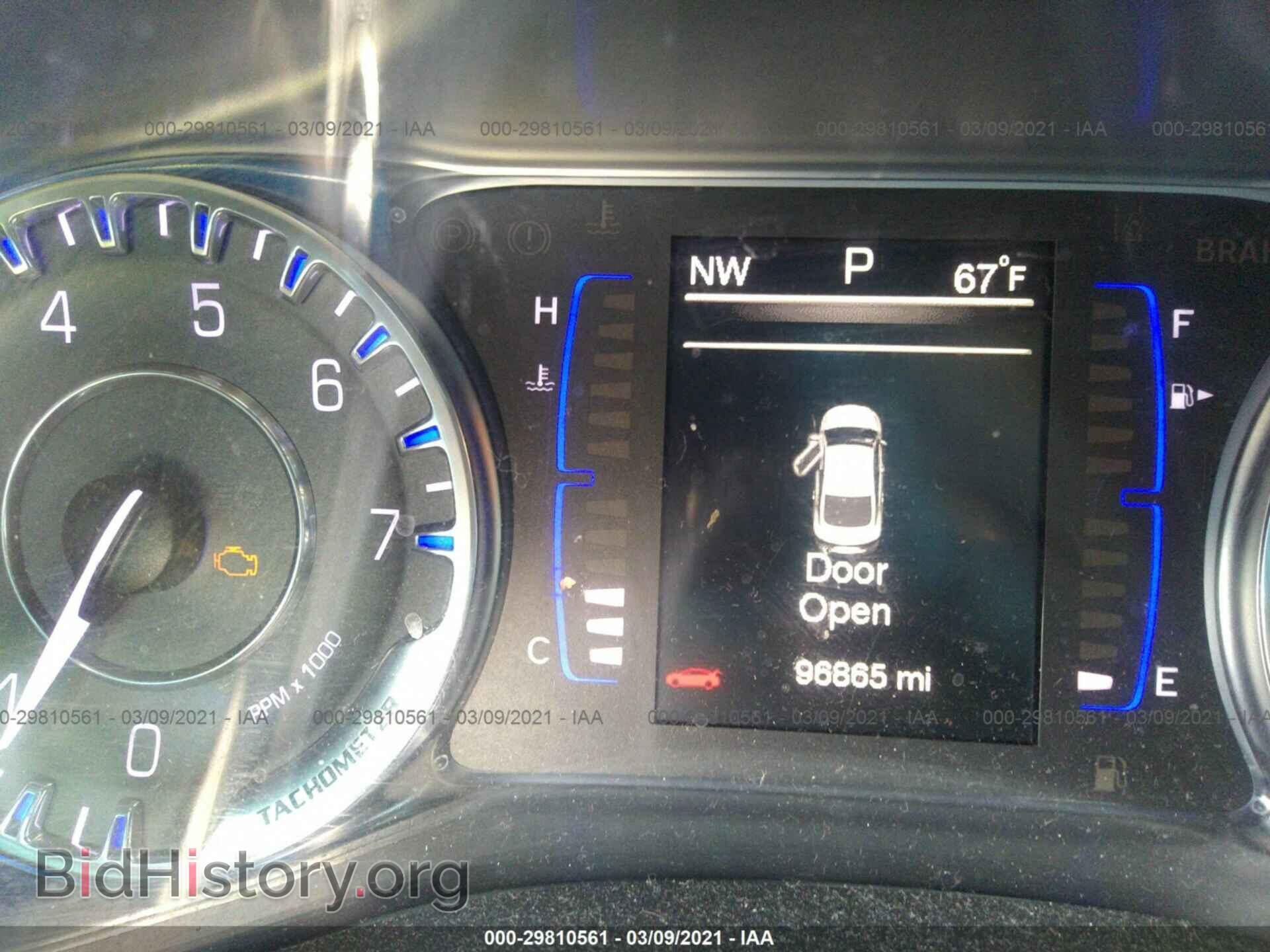 2016 CHRYSLER 200 - VIN: 1C3CCCABXGN139138 - Фото 7