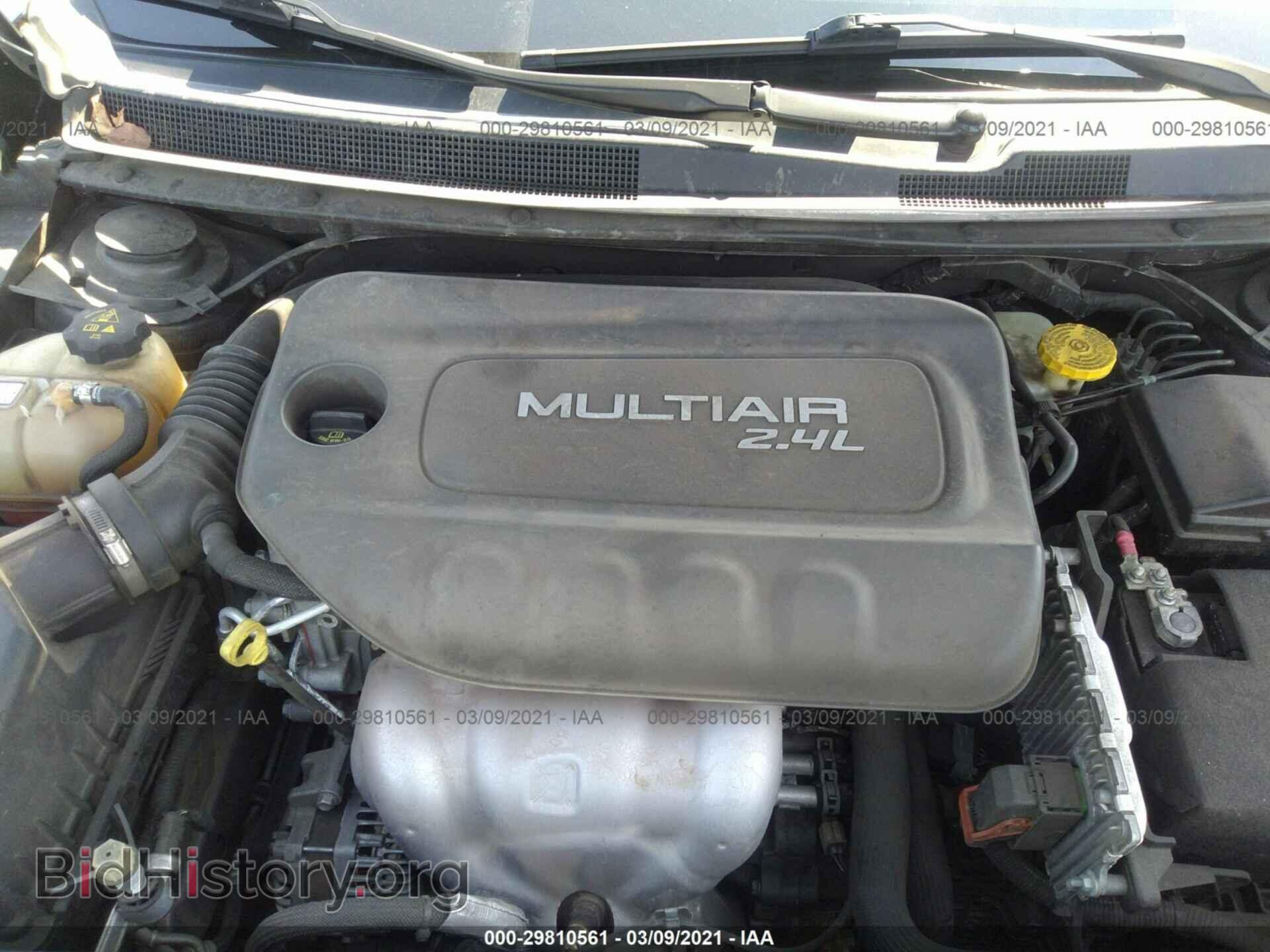 2016 CHRYSLER 200 - VIN: 1C3CCCABXGN139138 - Фото 10