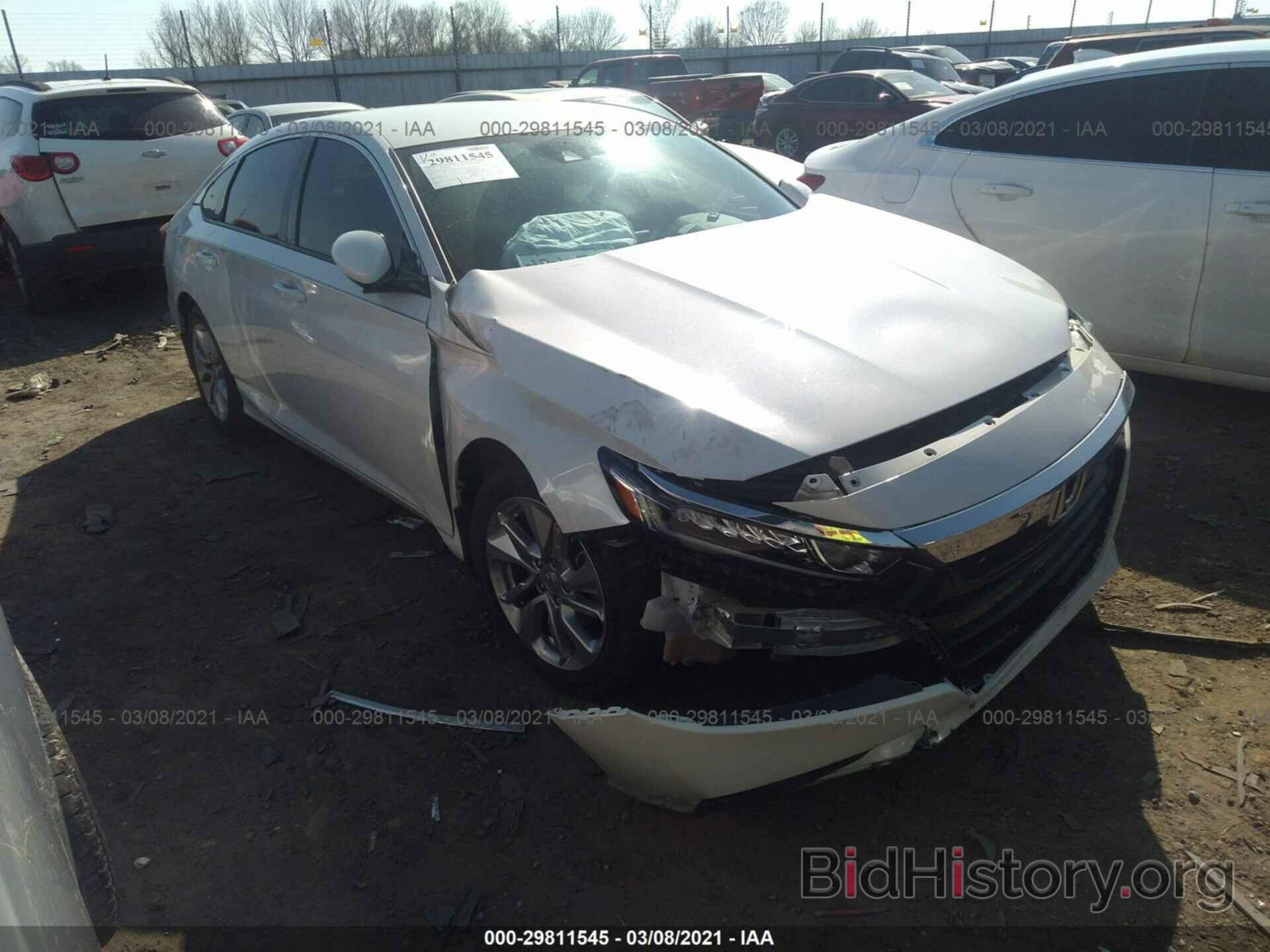 Фотография 1HGCV1F18JA246327 - HONDA ACCORD SEDAN 2018