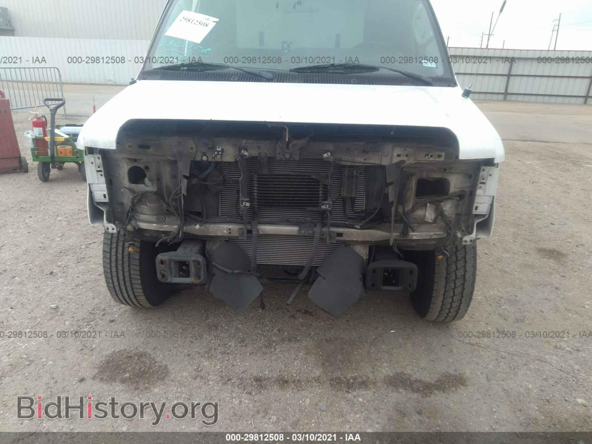 2009 FORD ECONOLINE CARGO VAN - VIN: 1FDSS34P19DA88215 - Фото 6