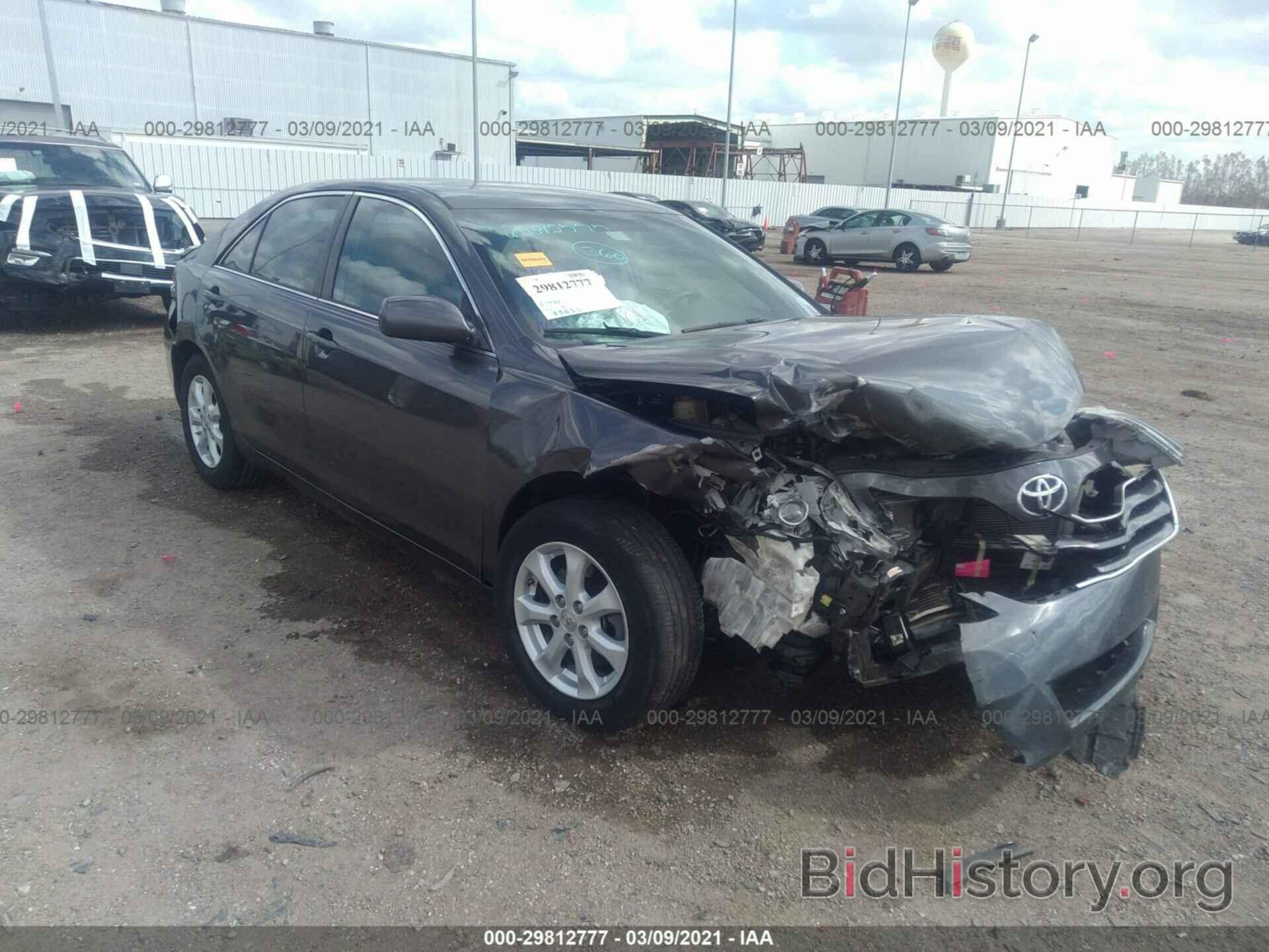 Photo 4T4BF3EK2BR150935 - TOYOTA CAMRY 2011