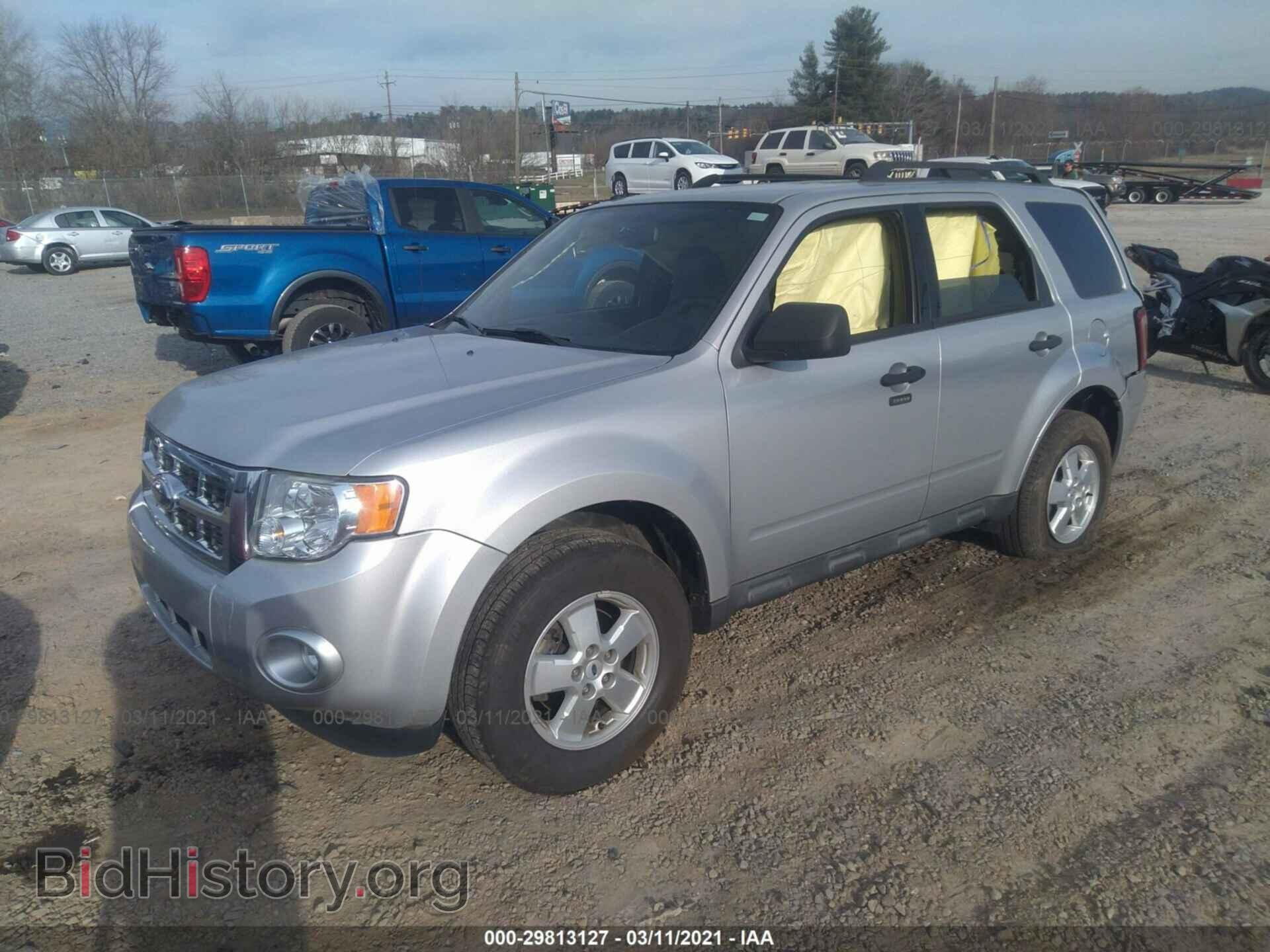 2009 FORD ESCAPE - VIN: 1FMCU93G49KB69997 - Фото 2