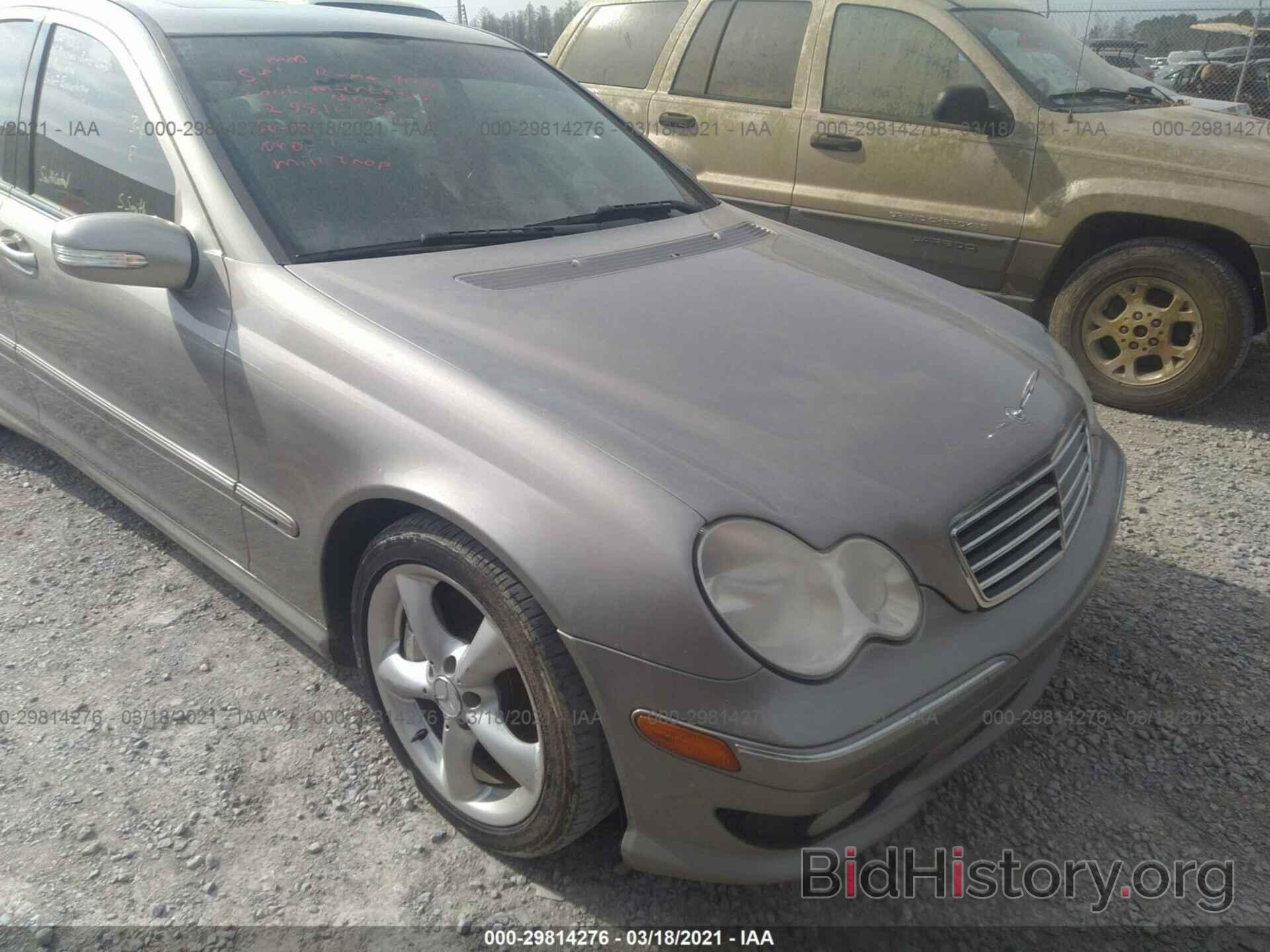 Photo WDBRF52H96F826713 - MERCEDES-BENZ C-CLASS 2006