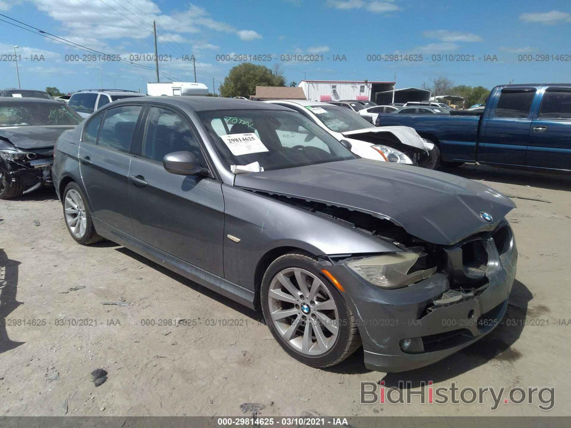 Photo WBAPH7G54BNN06080 - BMW 3 SERIES 2011