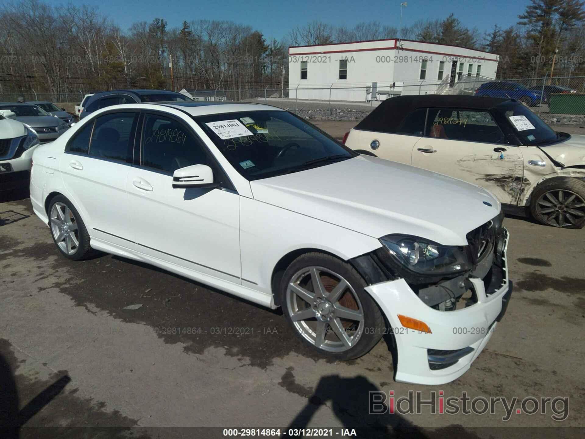 Photo WDDGF8AB1EA961726 - MERCEDES-BENZ C-CLASS 2014