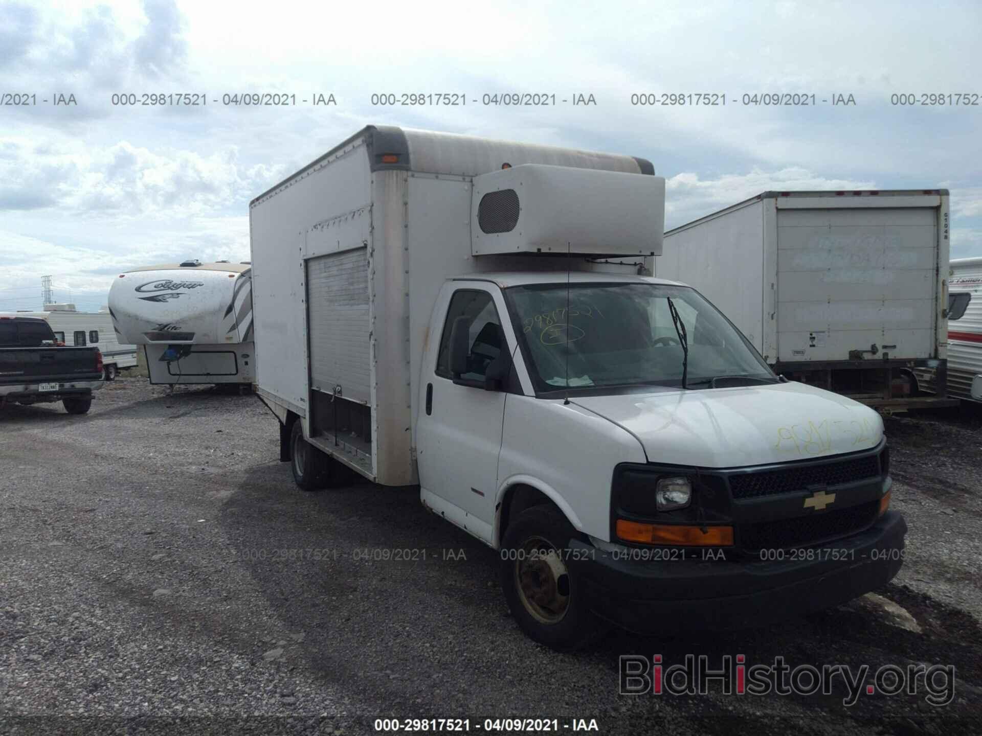 Photo 1GBJG312261179277 - CHEVROLET EXPRESS COMMERCIAL 2006