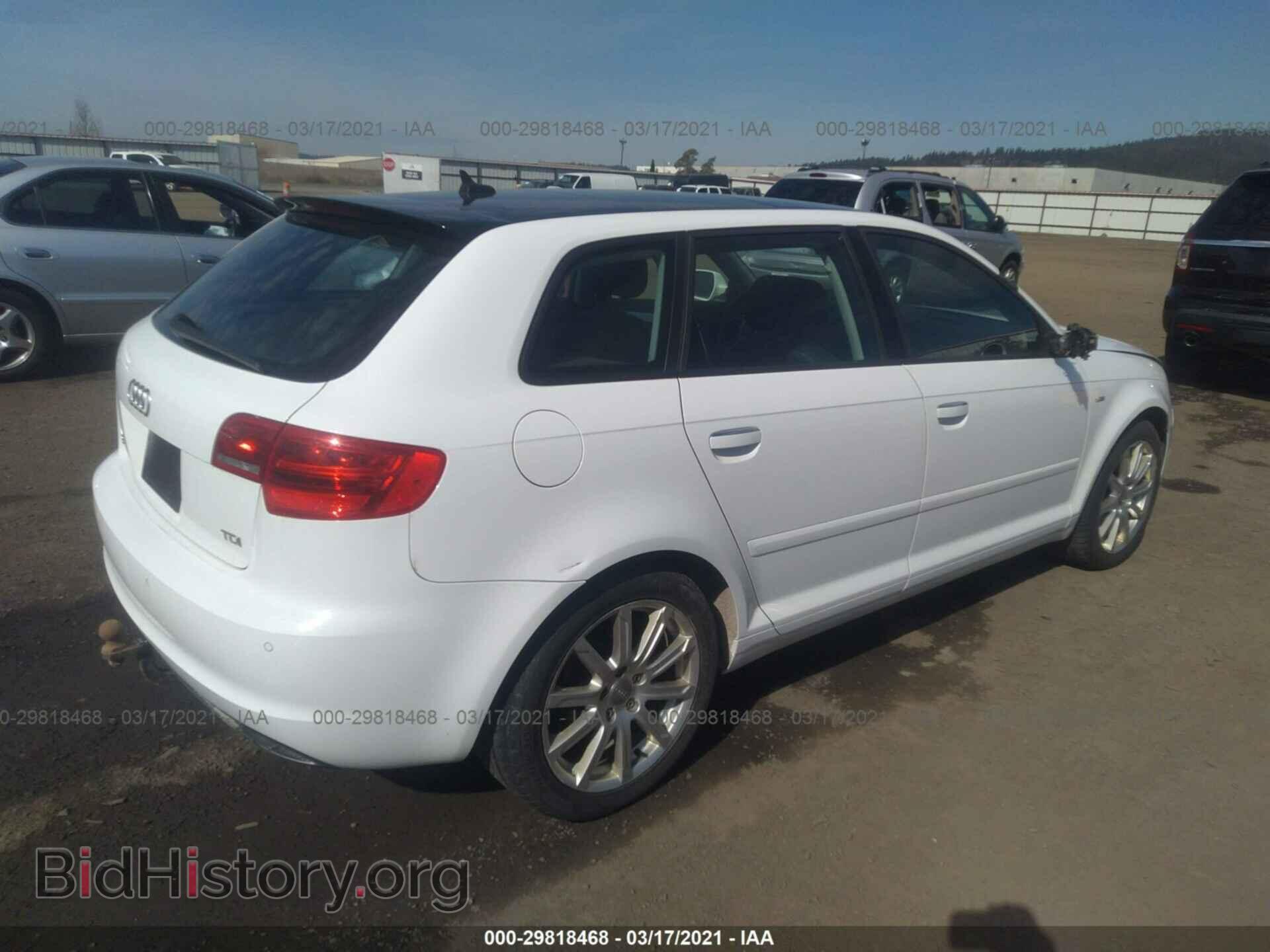 2011 AUDI A3 - VIN: WAUKJAFM4BA166036 - Фото 4