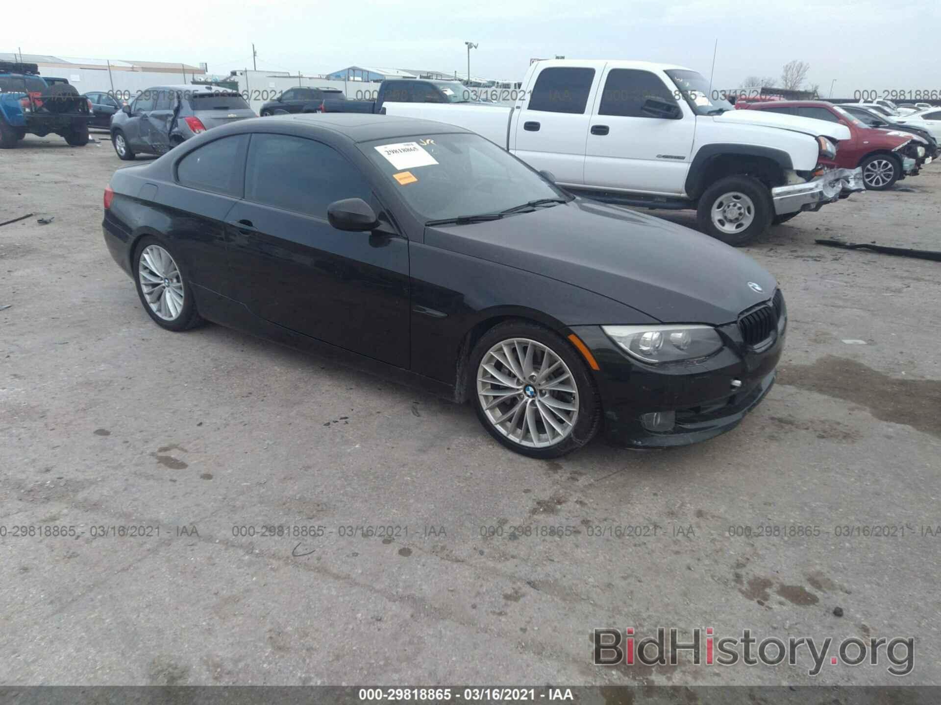 Photo WBAKG7C53BE598575 - BMW 3 SERIES 2011