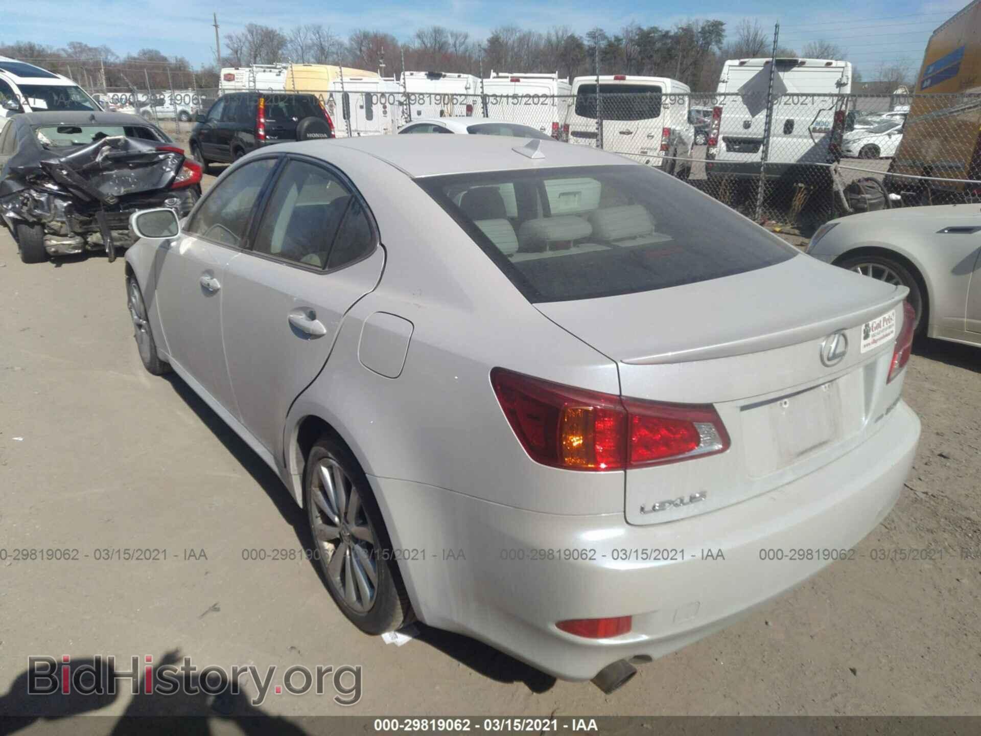 2010 LEXUS IS 250 - VIN: JTHCF5C20A5042001 - Фото 3